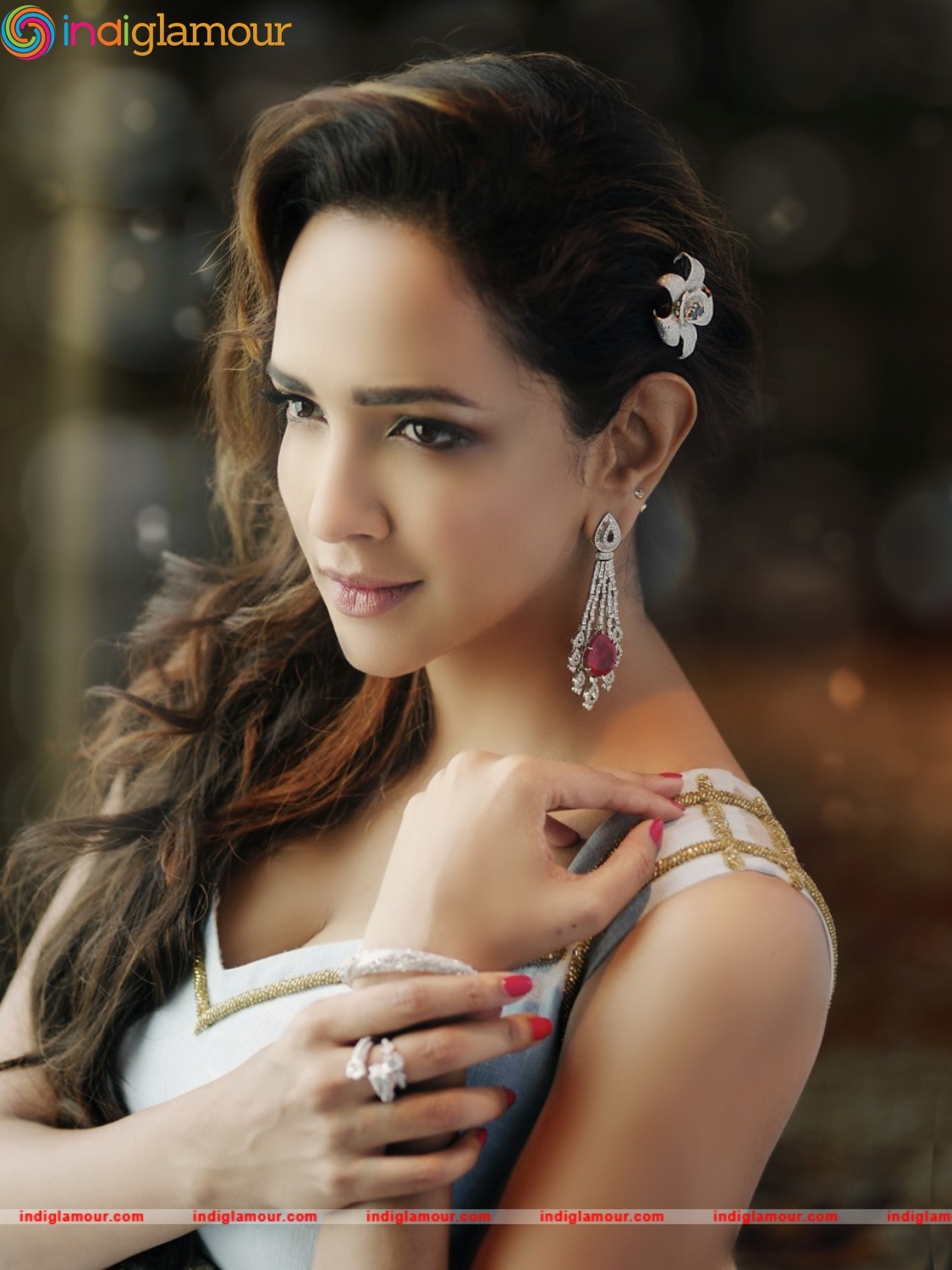 Lakshmi Manchu Actress hd photo