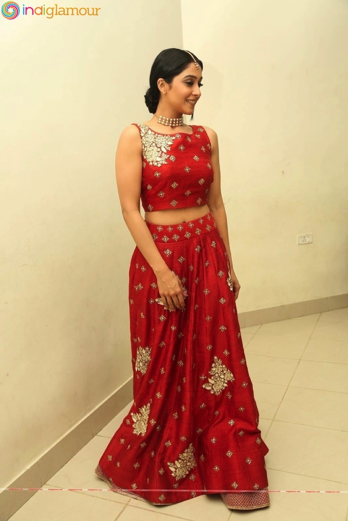 Regina Cassandra Actress hd photo