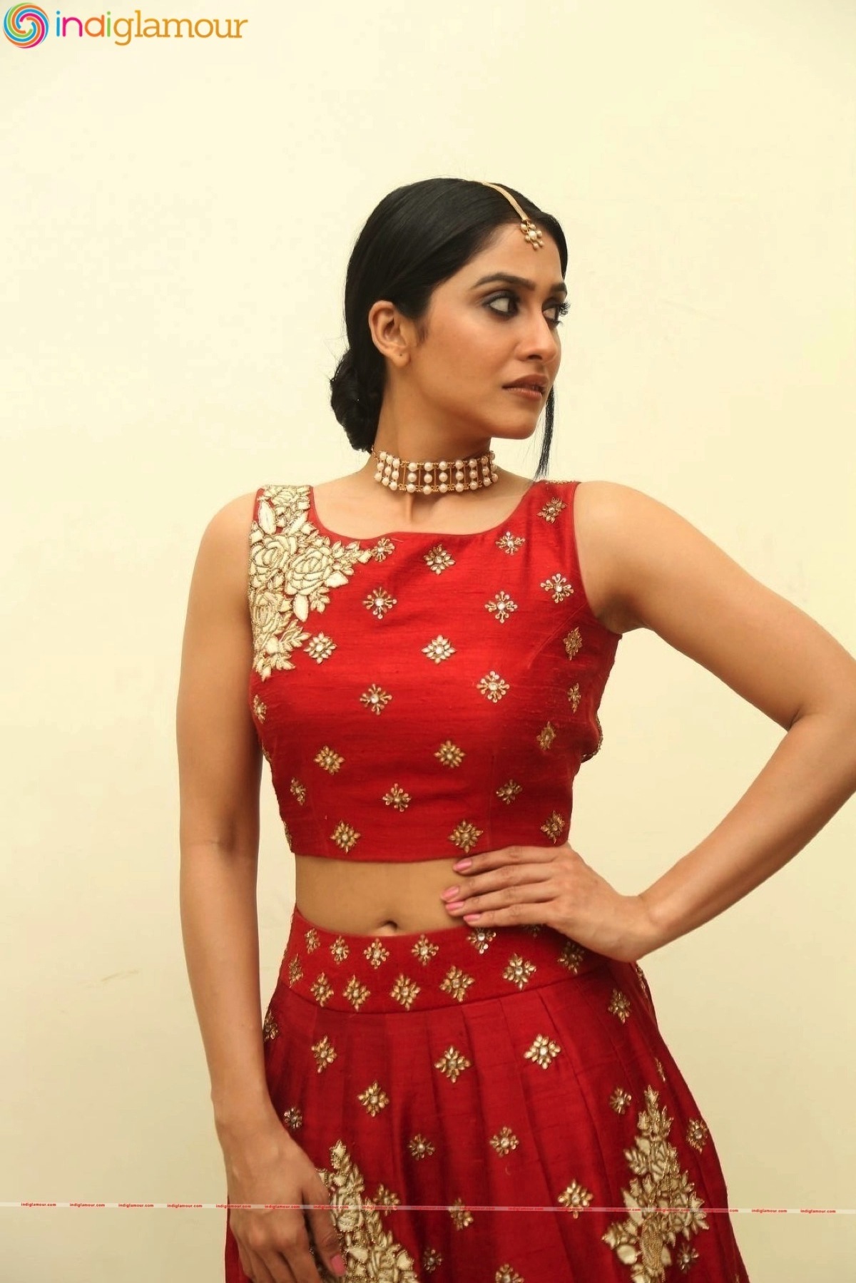 Regina Cassandra Actress hd photo