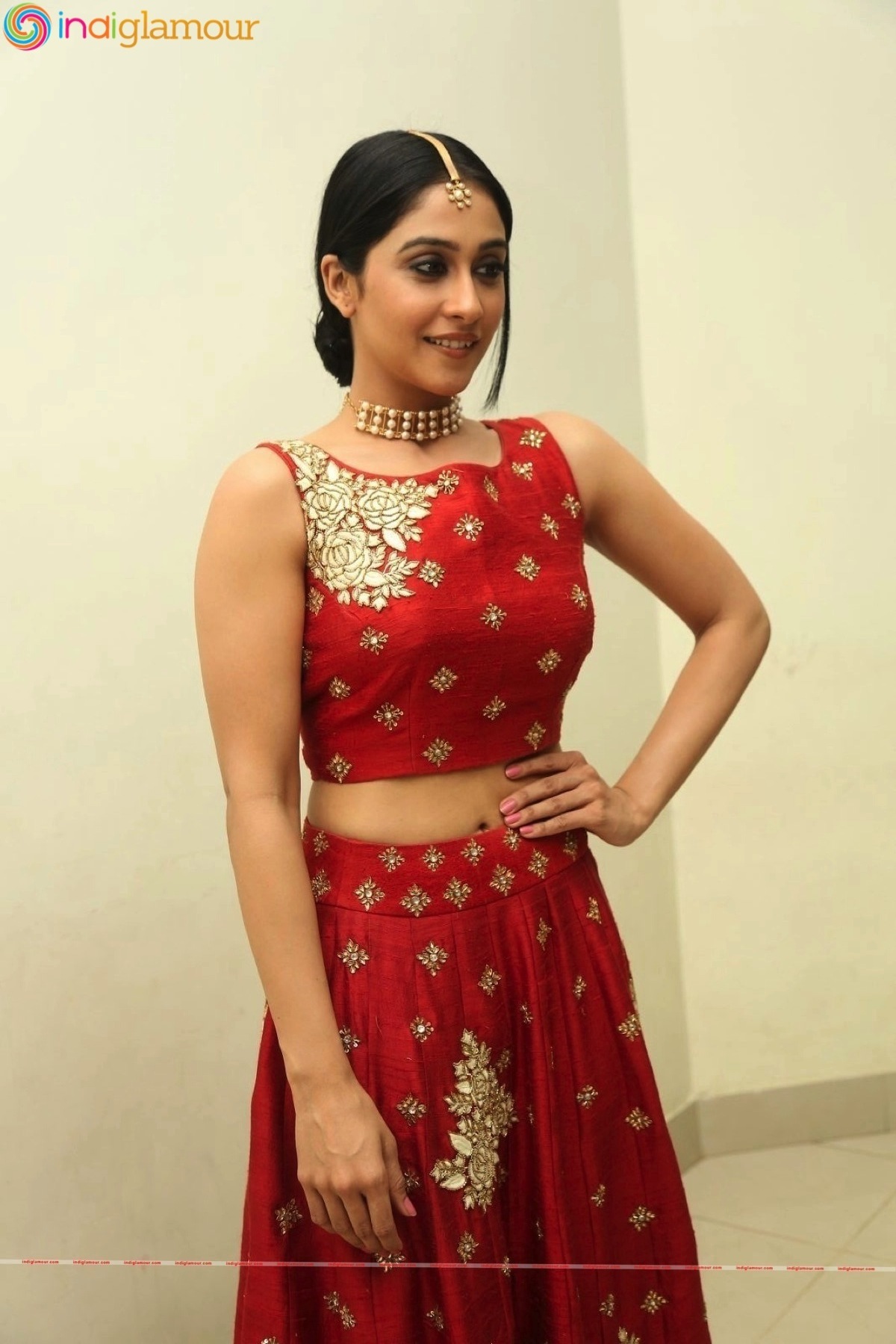 Regina Cassandra Actress hd photo