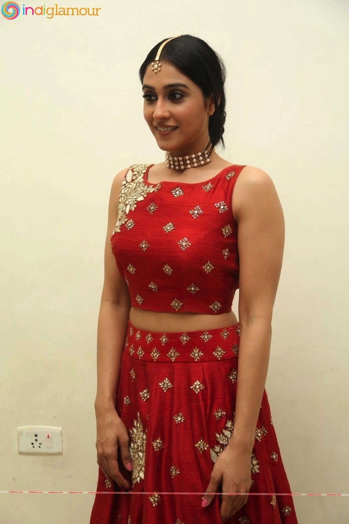 Regina Cassandra Actress hd photo