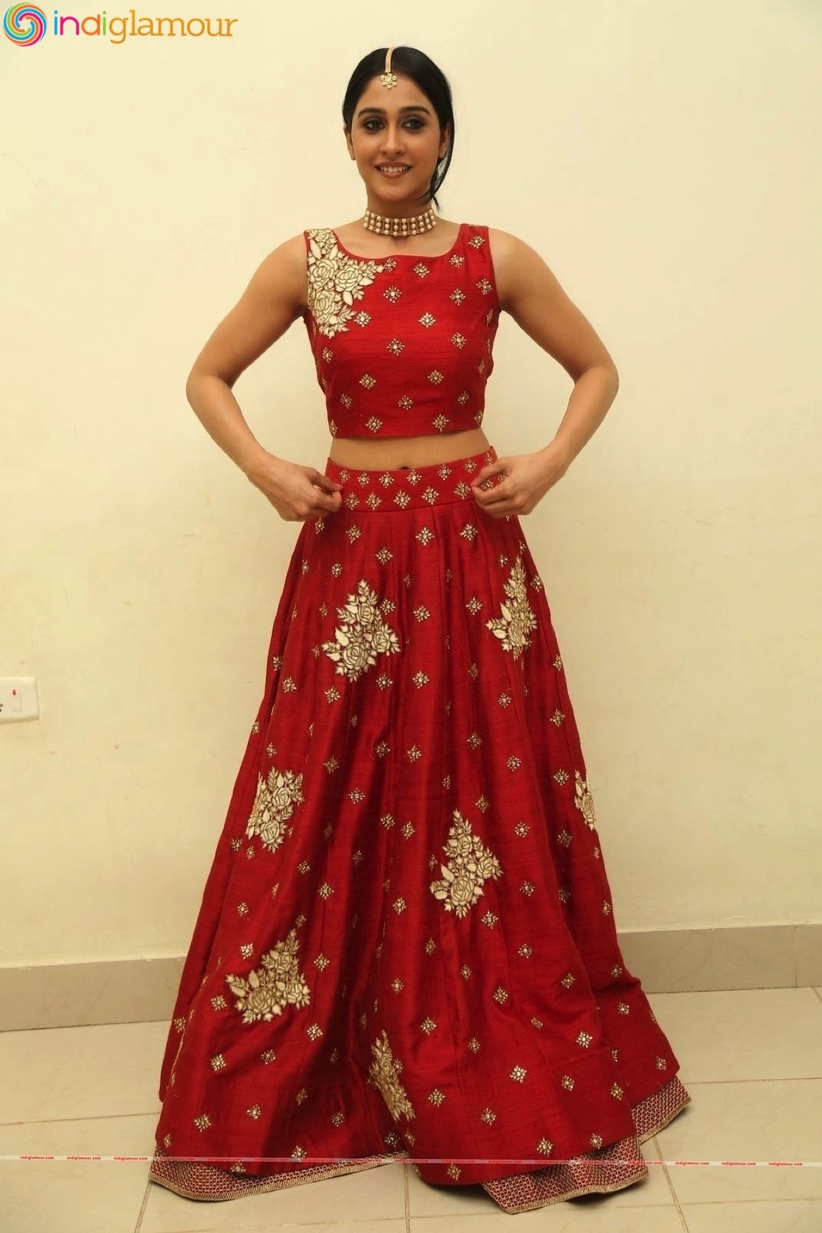 Regina Cassandra Actress hd photo