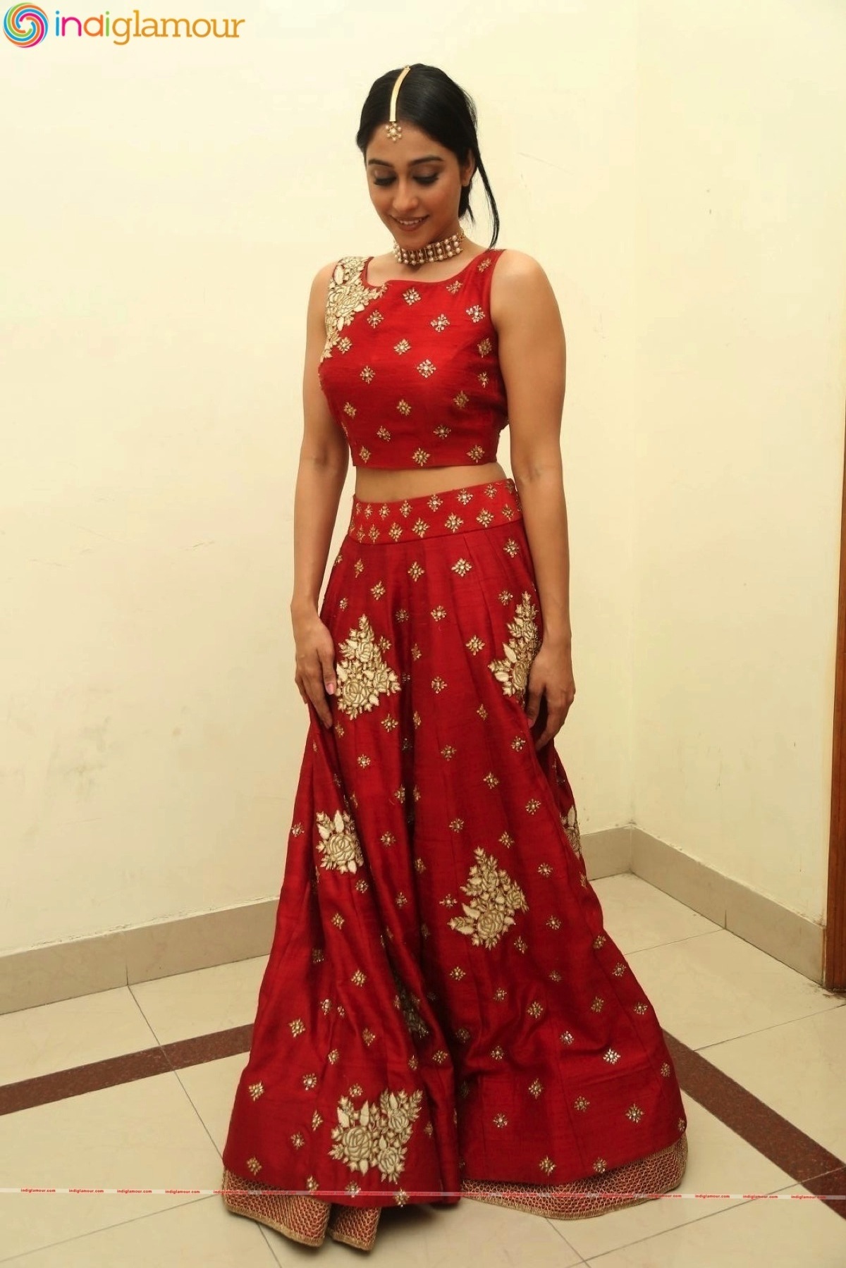 Regina Cassandra Actress hd photo