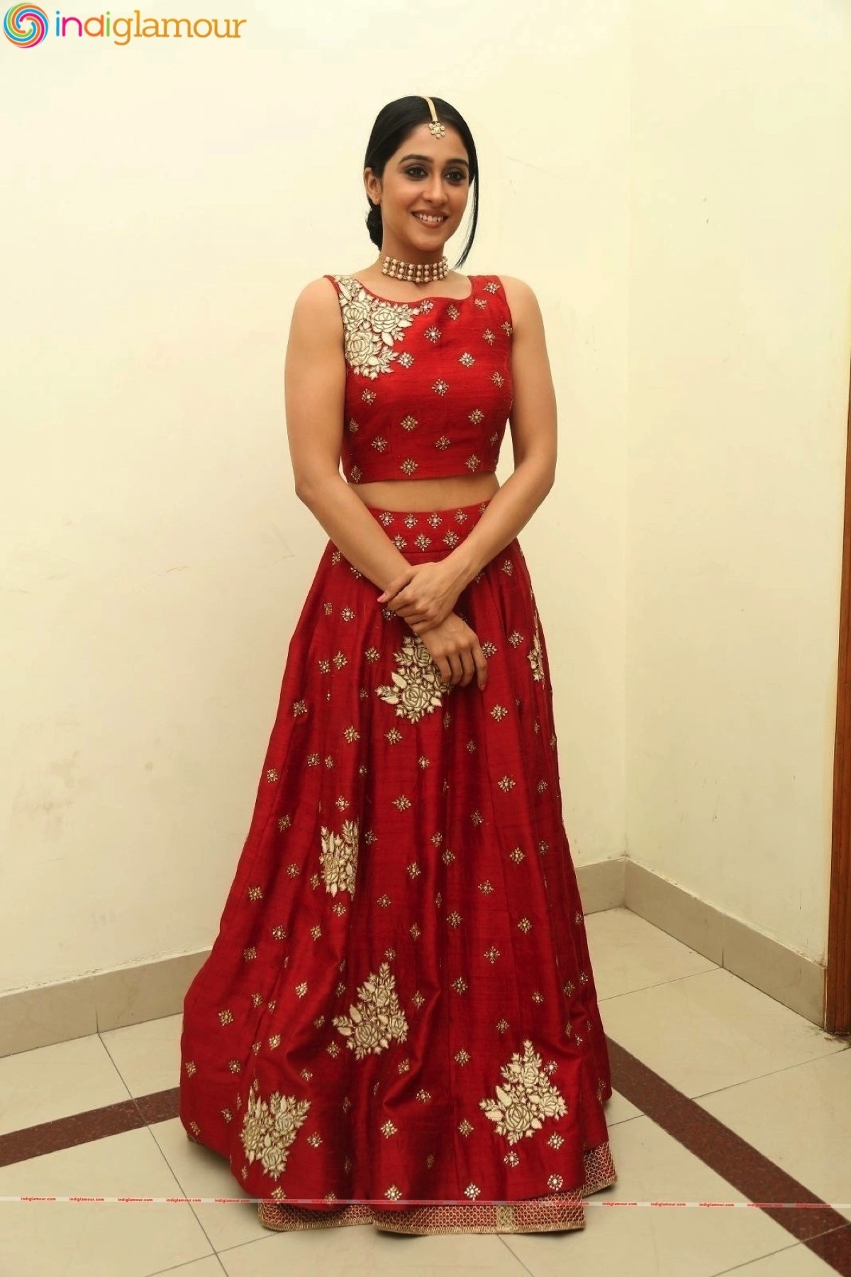Regina Cassandra Actress hd photo