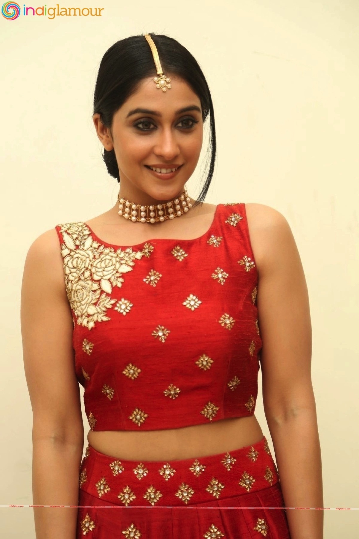 Regina Cassandra Actress hd photo