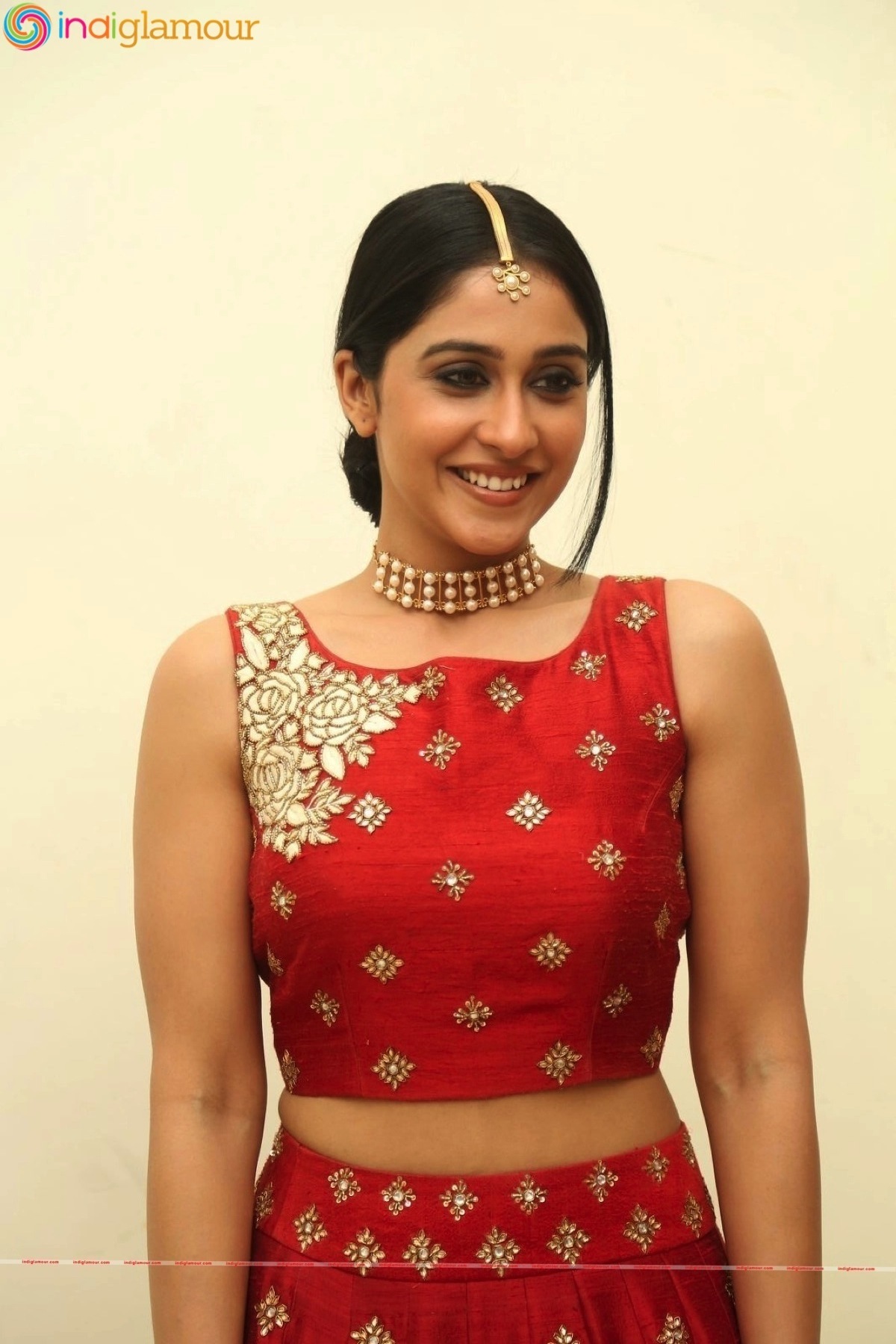Regina Cassandra Actress hd photo