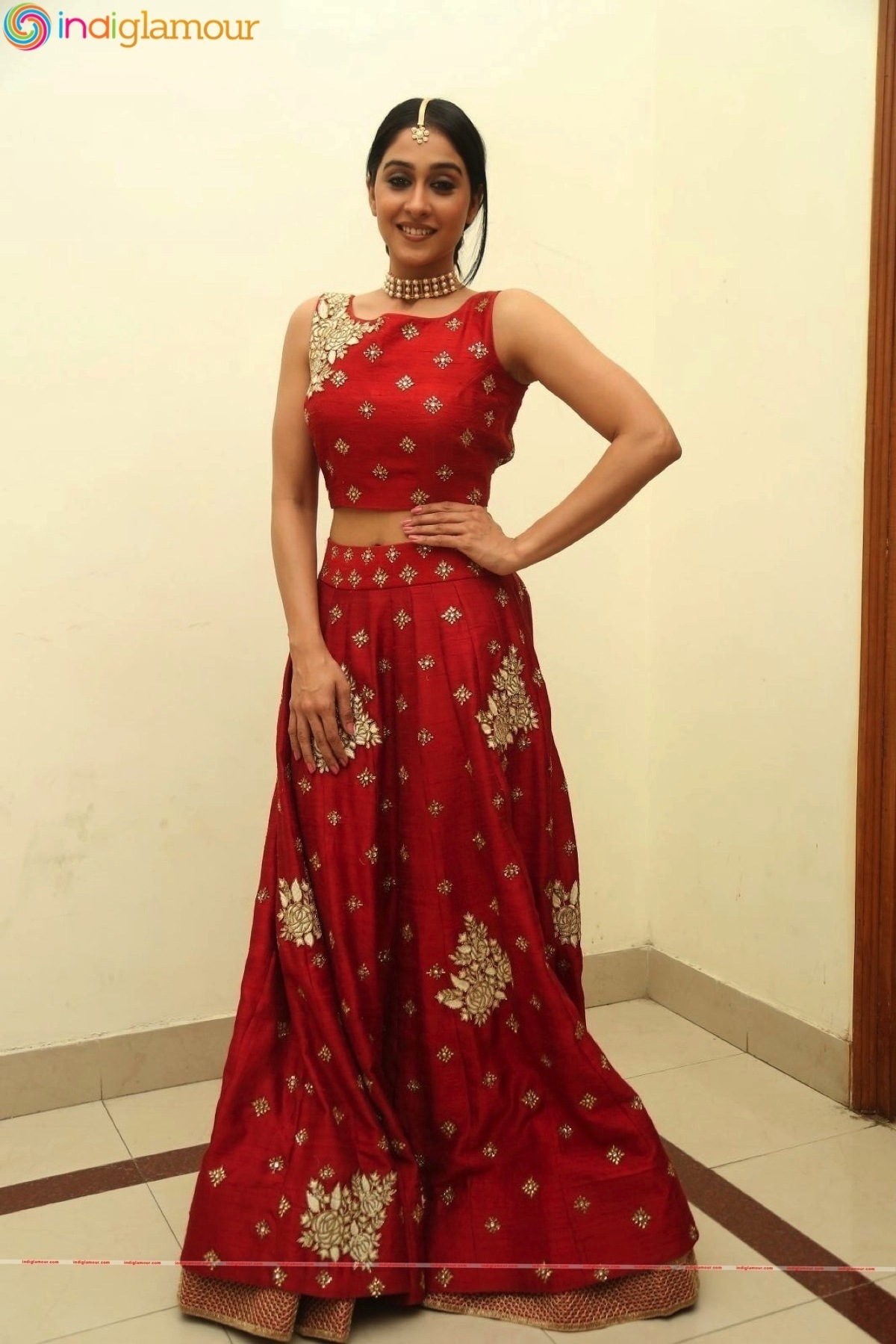 Regina Cassandra Actress hd photo
