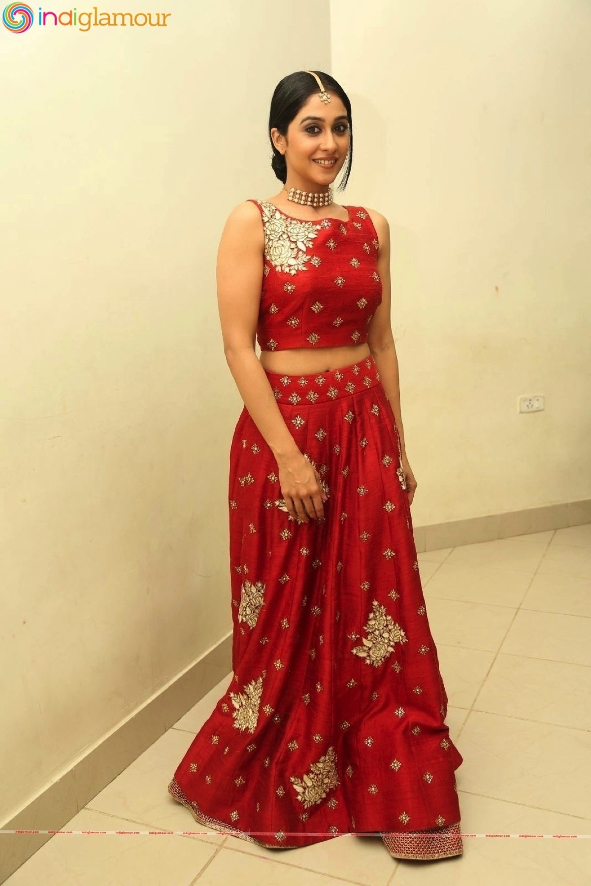 Regina Cassandra Actress hd photo