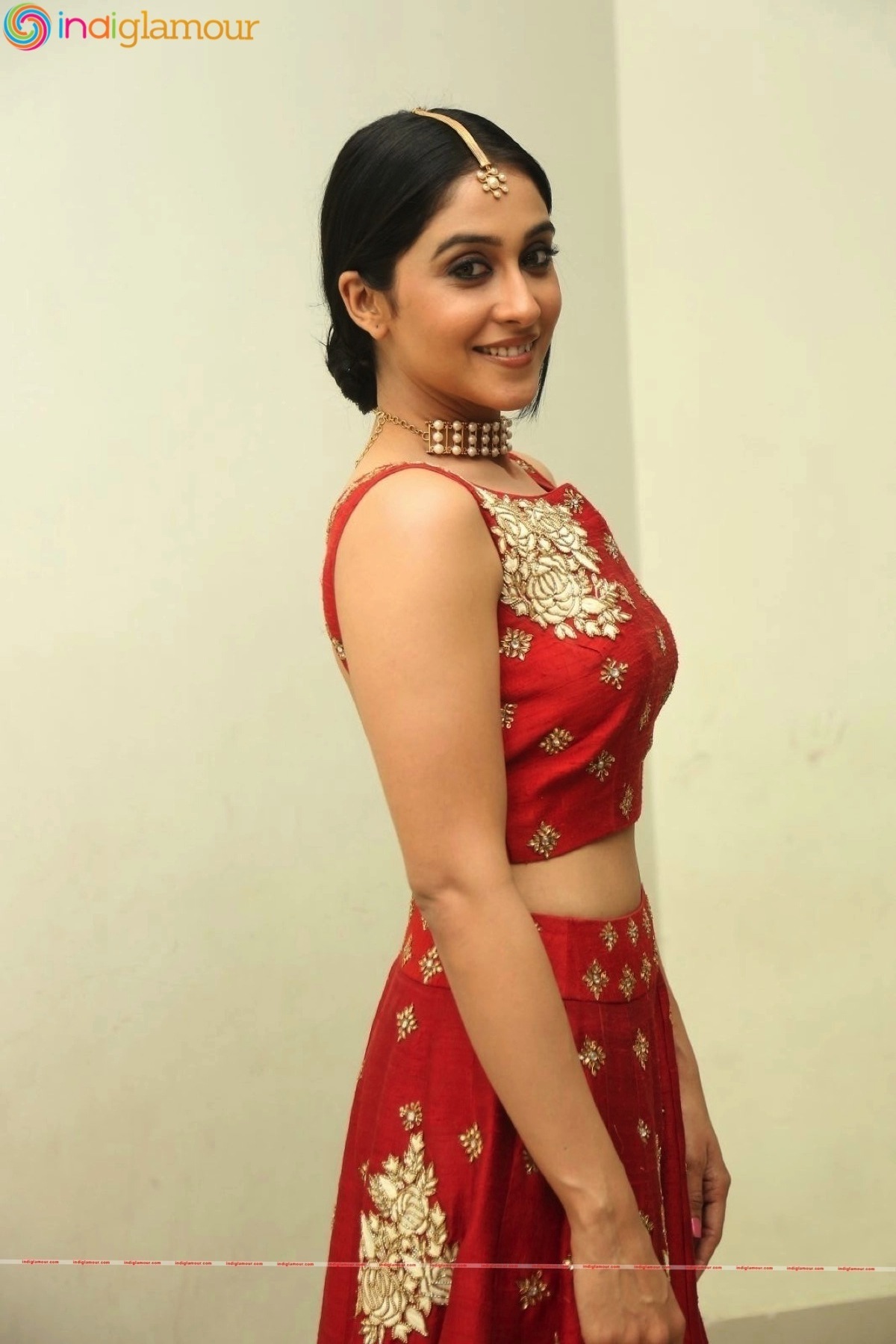 Regina Cassandra Actress hd photo