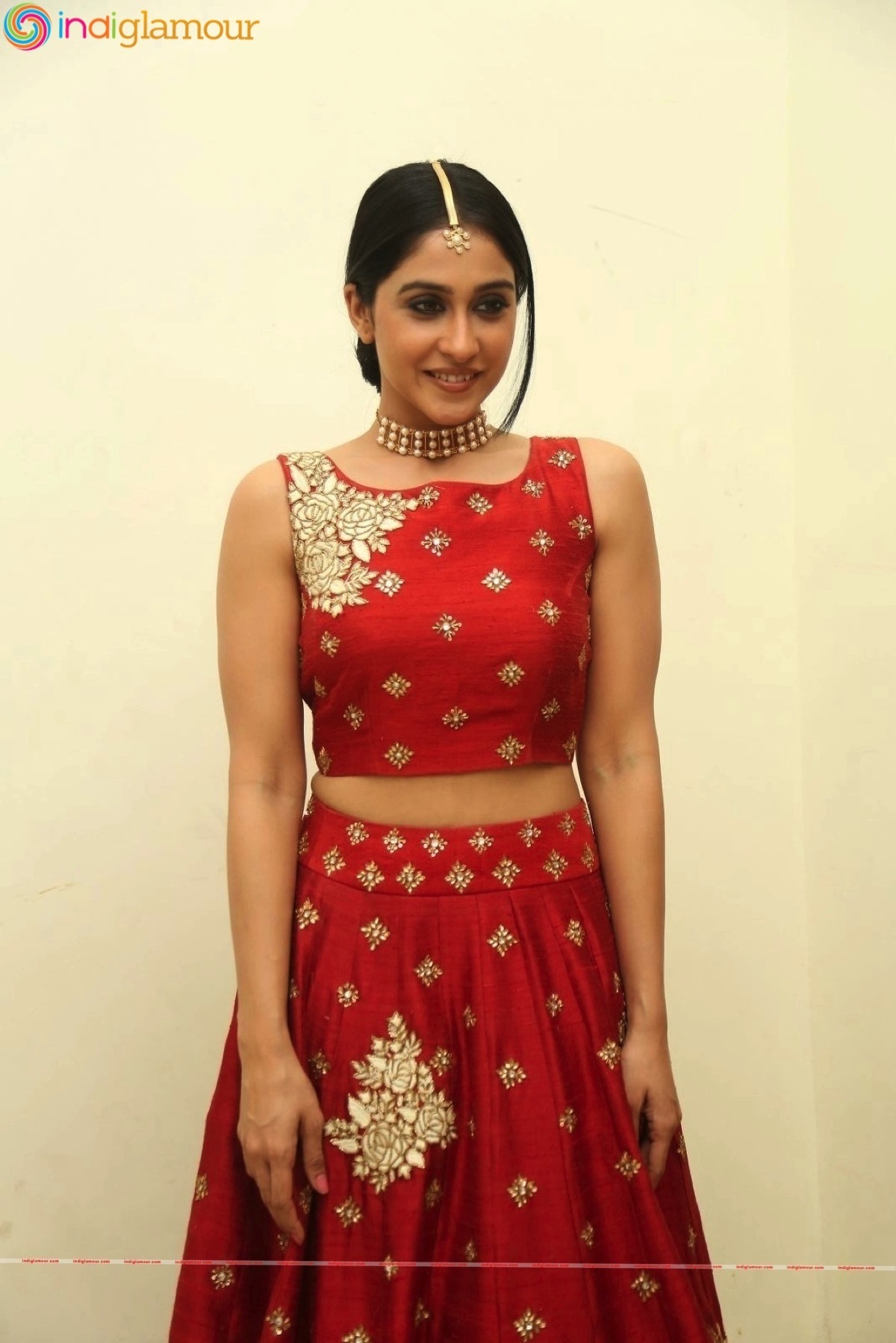 Regina Cassandra Actress hd photo