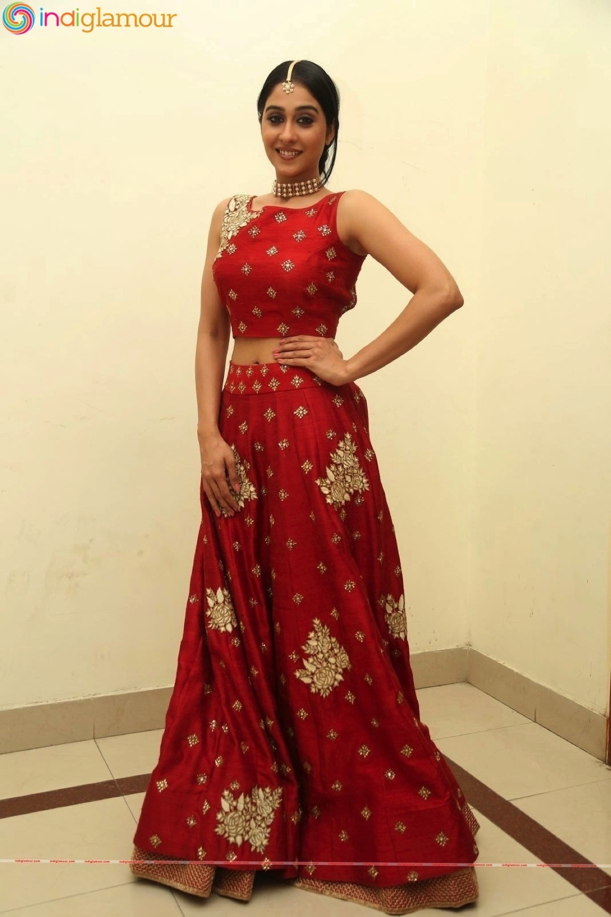 Regina Cassandra Actress hd photo