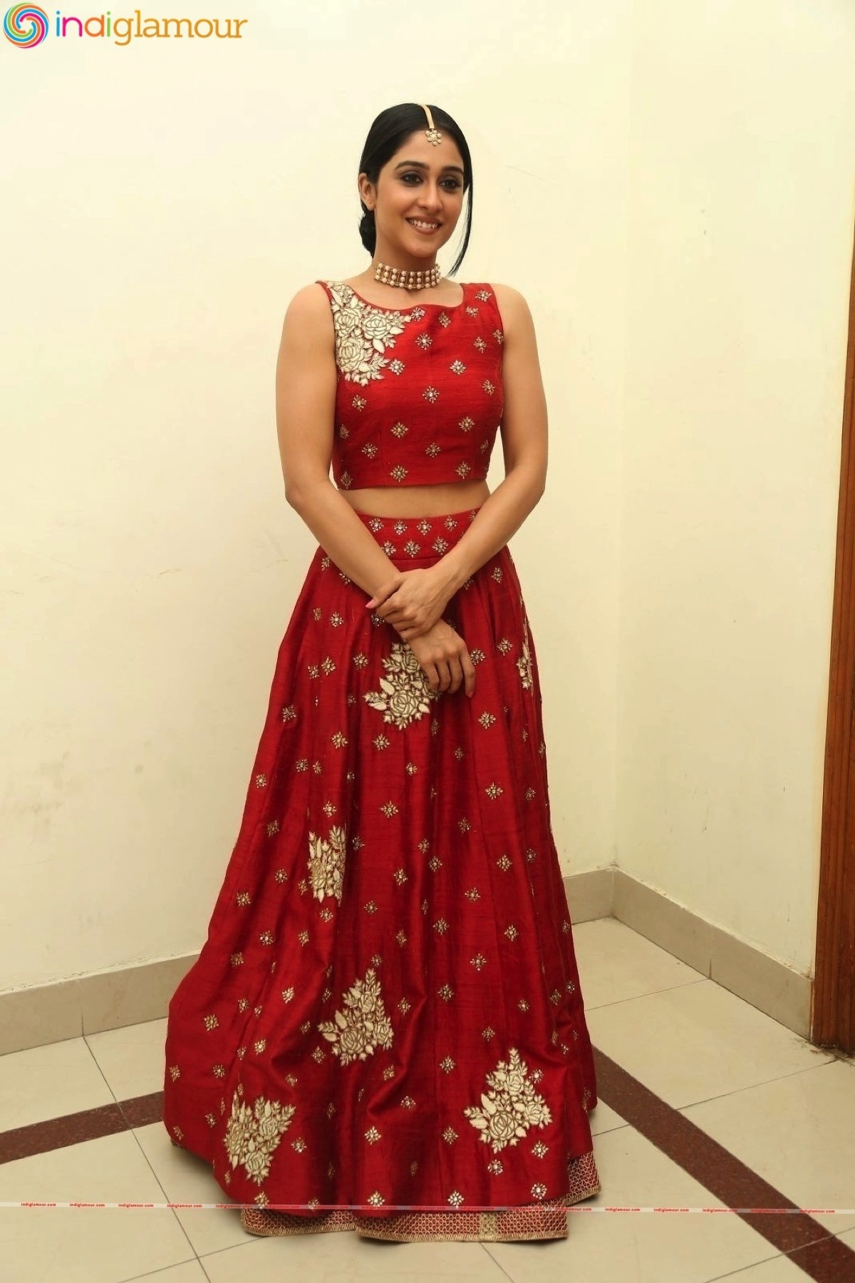 Regina Cassandra Actress hd photo
