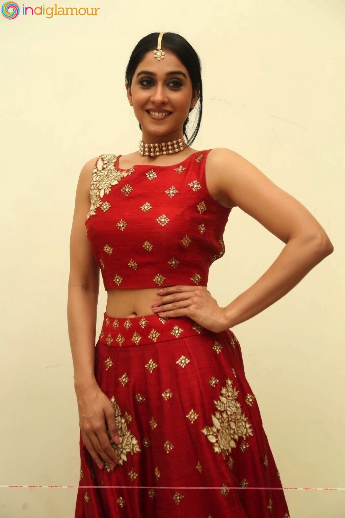 Regina Cassandra Actress hd photo
