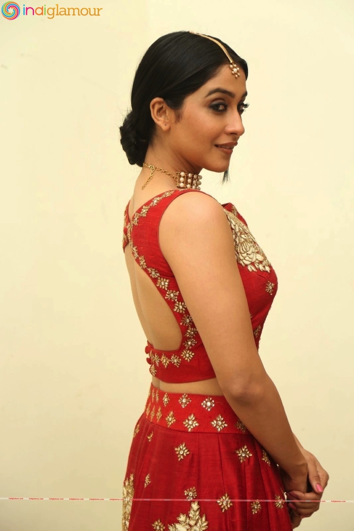 Regina Cassandra Actress hd photo