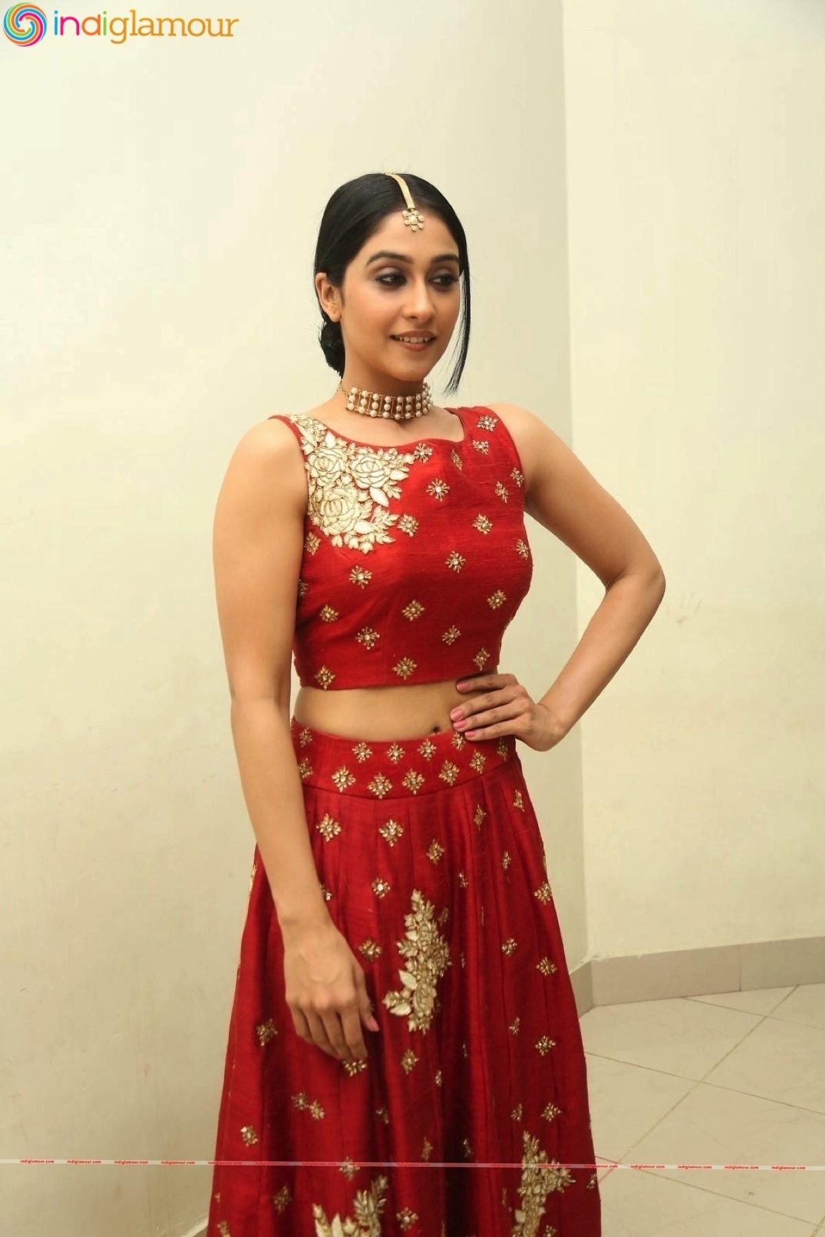 Regina Cassandra Actress hd photo