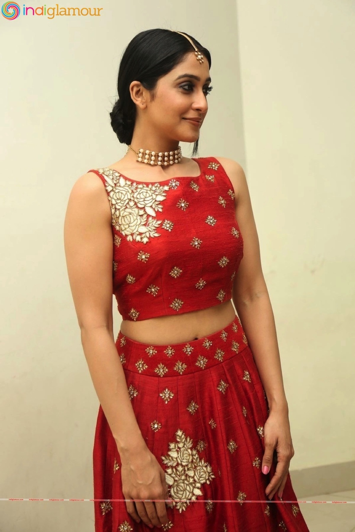 Regina Cassandra Actress hd photo