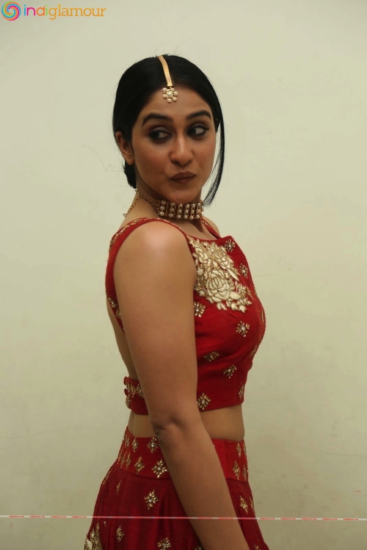 Regina Cassandra Actress hd photo