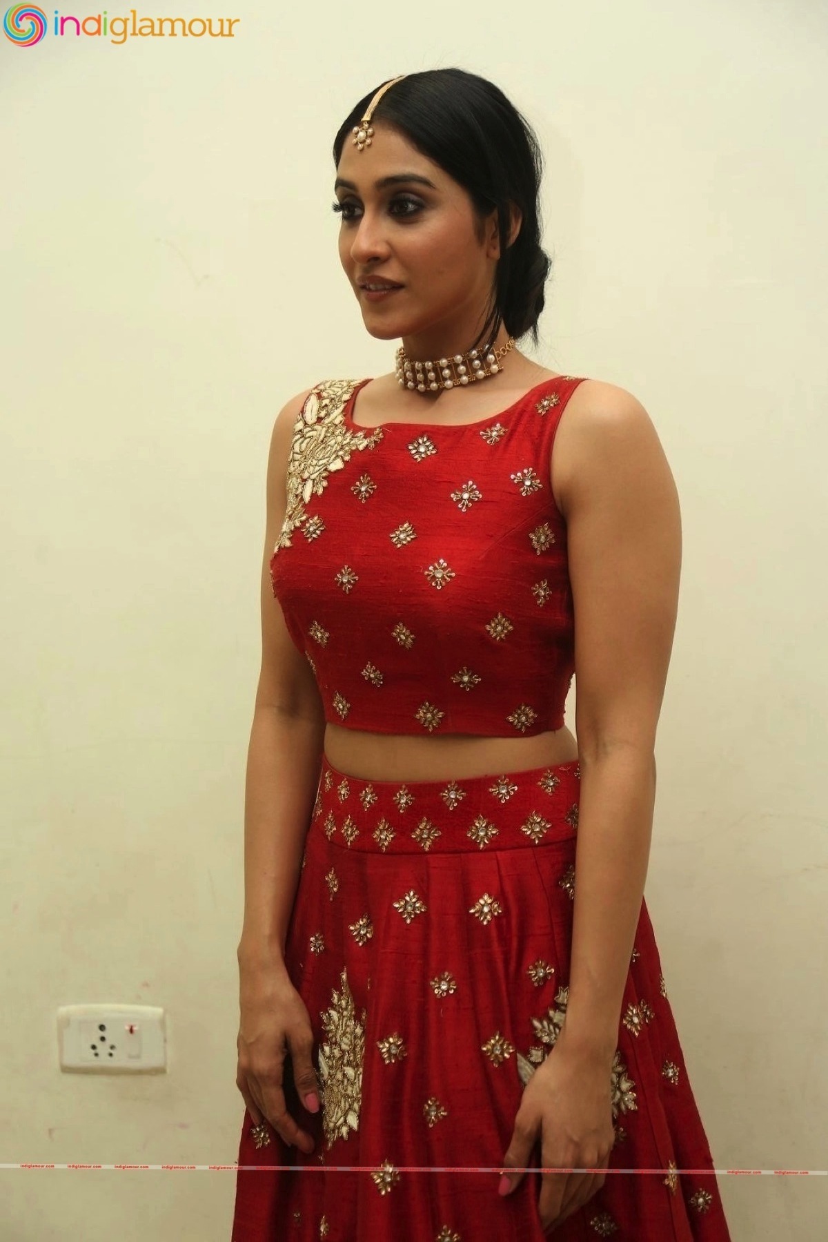 Regina Cassandra Actress hd photo