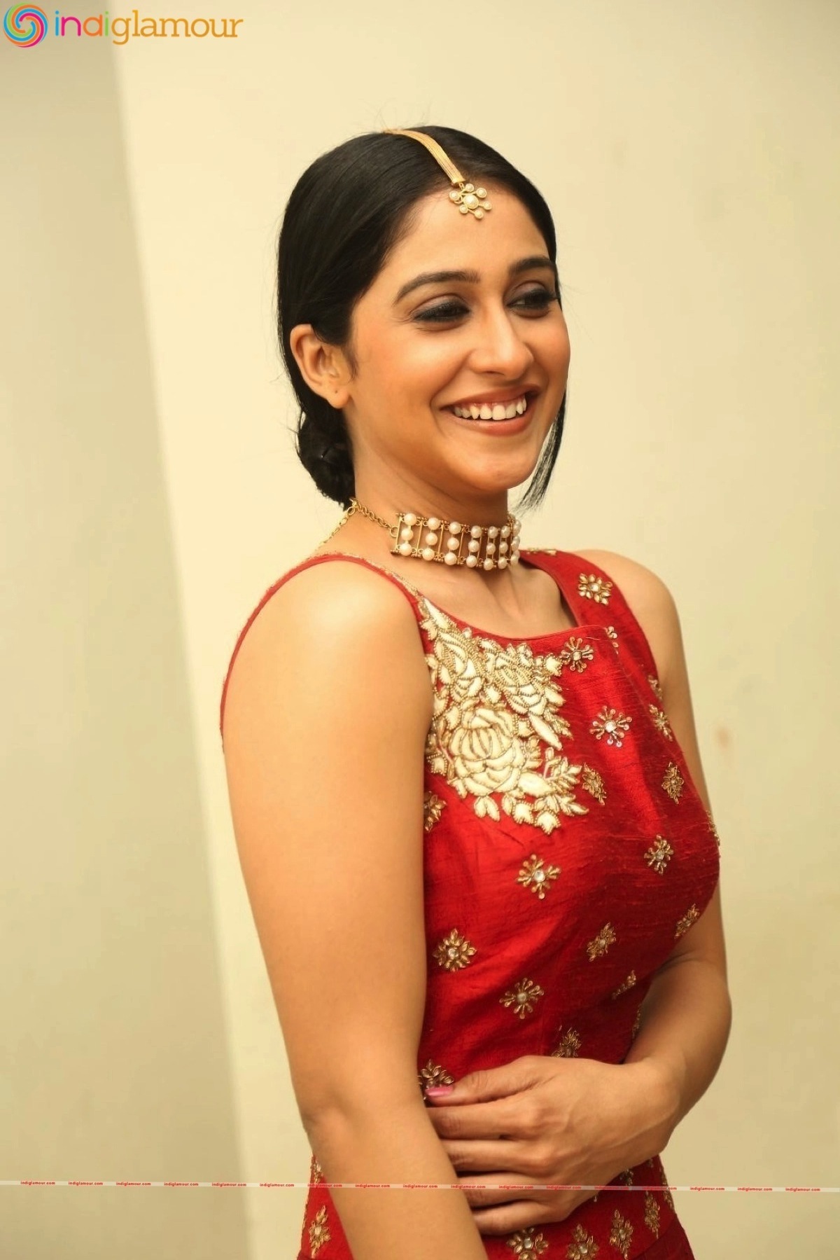 Regina Cassandra Actress hd photo