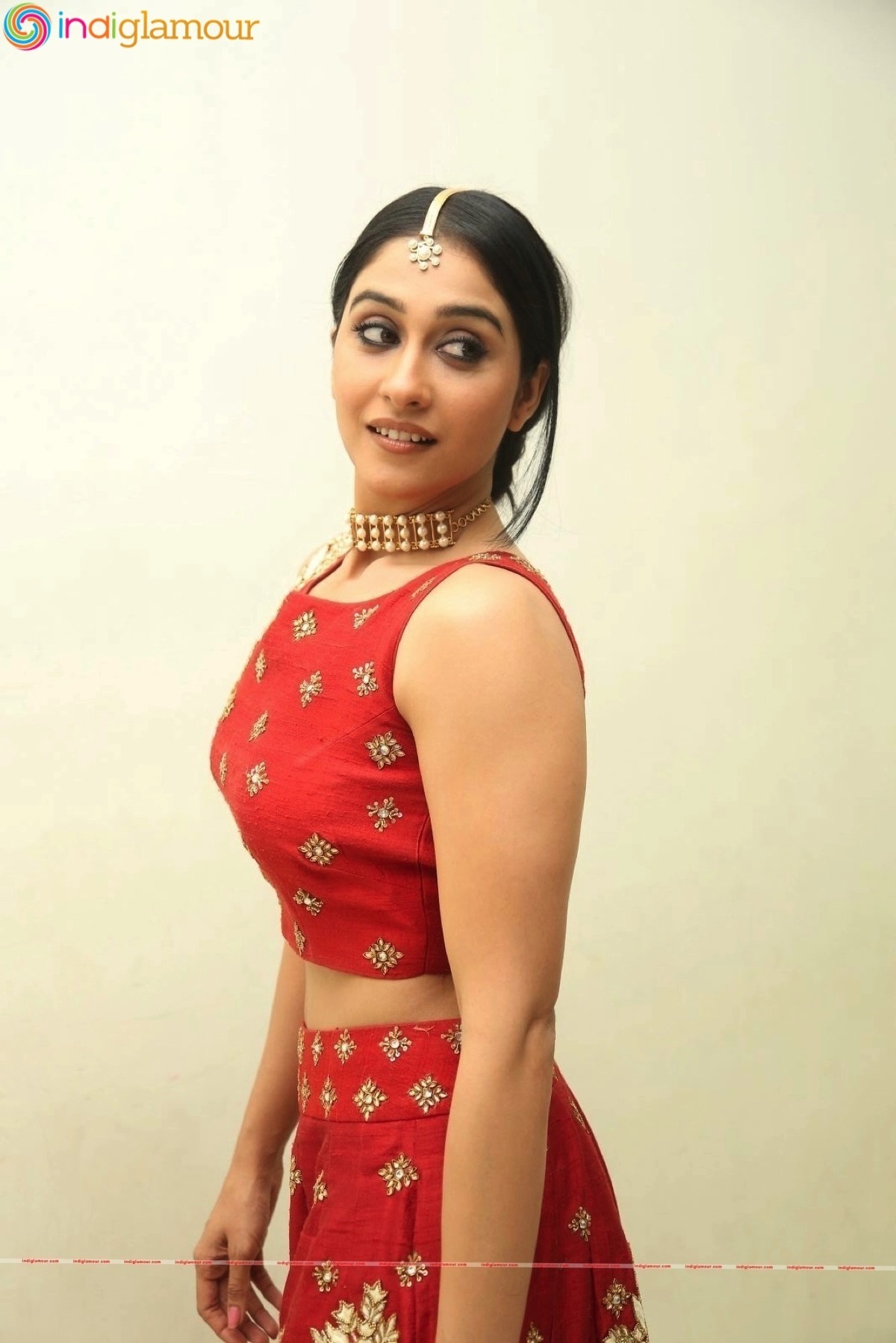 Regina Cassandra Actress hd photo