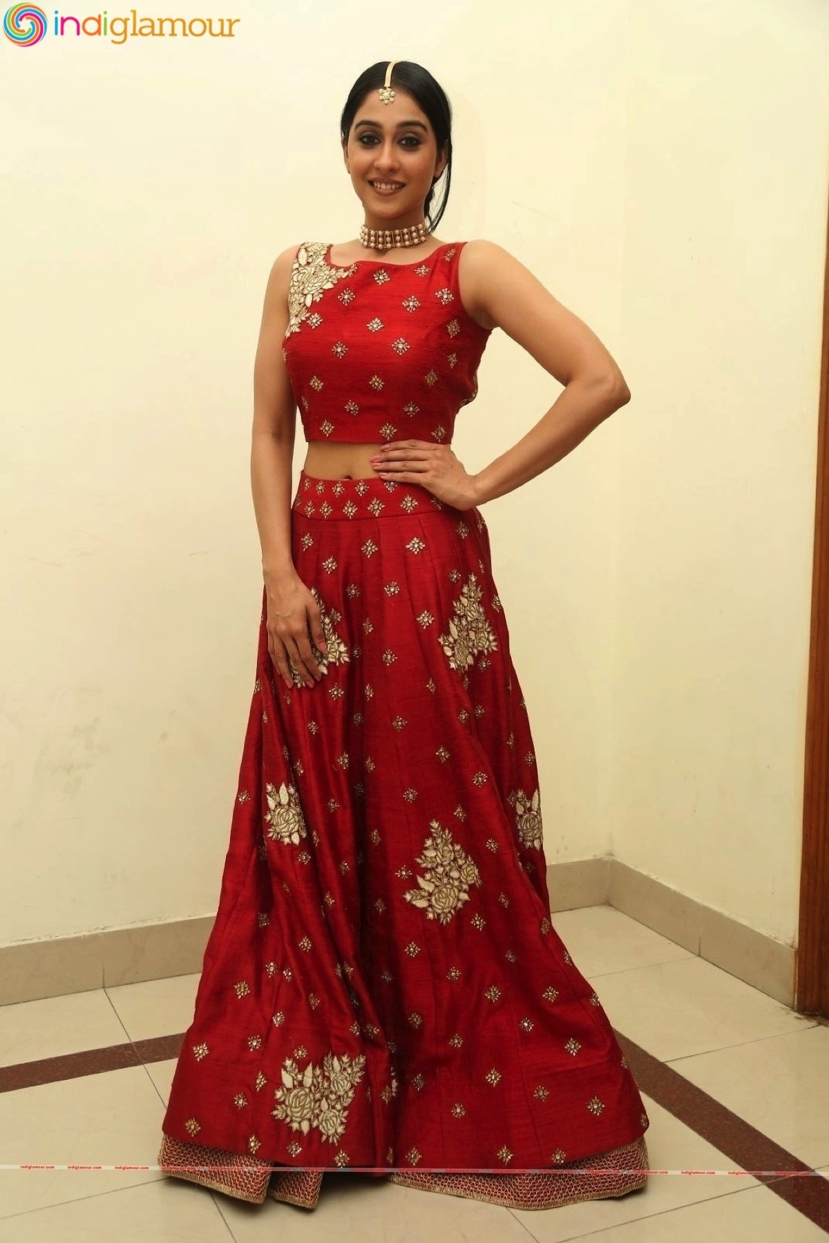 Regina Cassandra Actress hd photo