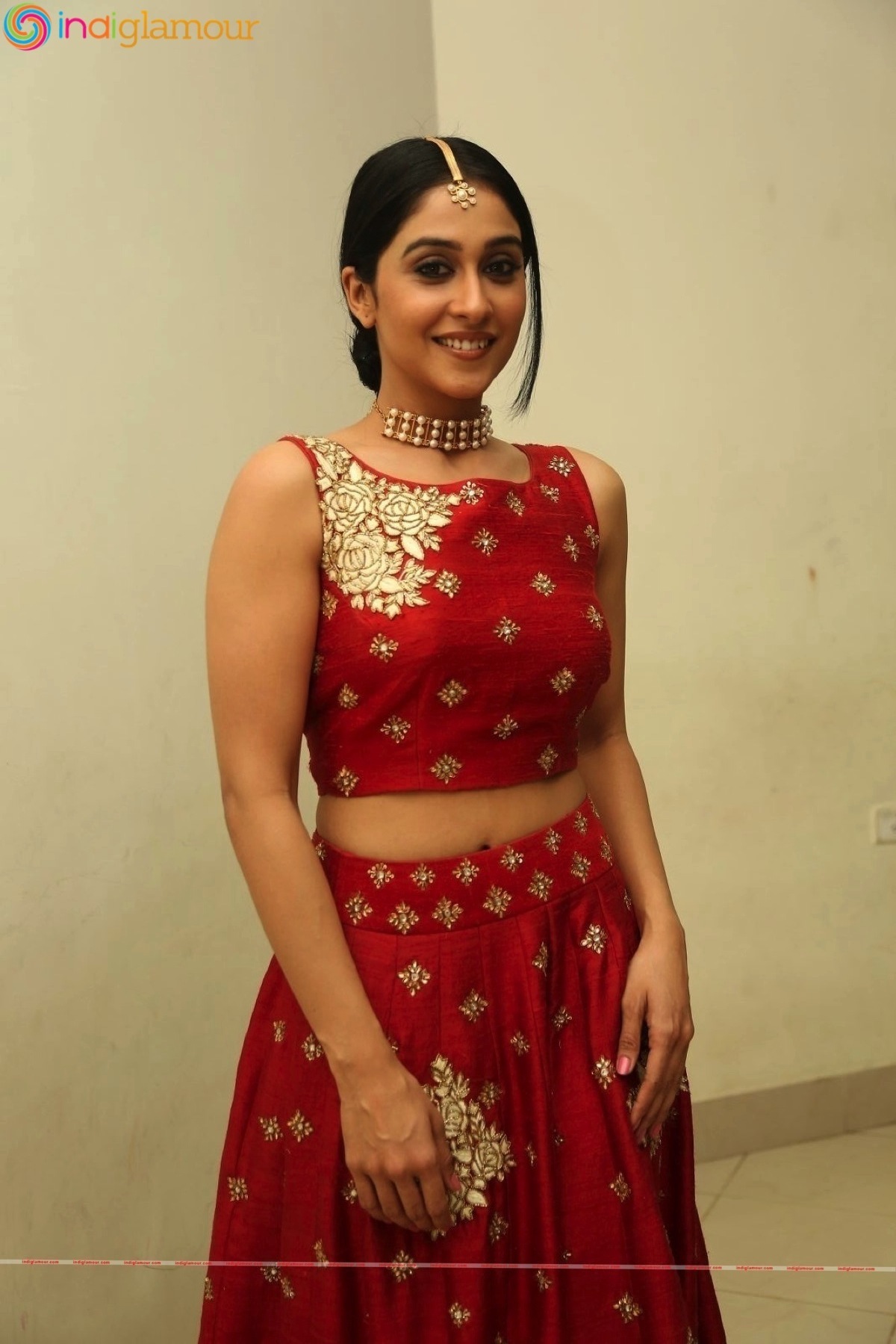 Regina Cassandra Actress hd photo