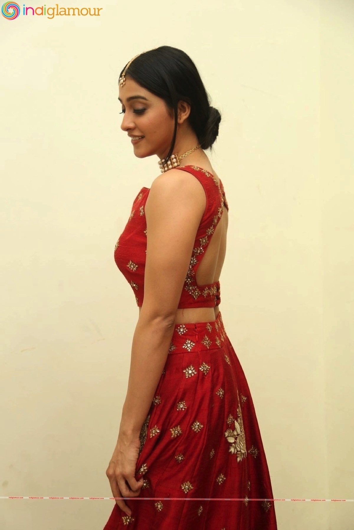 Regina Cassandra Actress hd photo