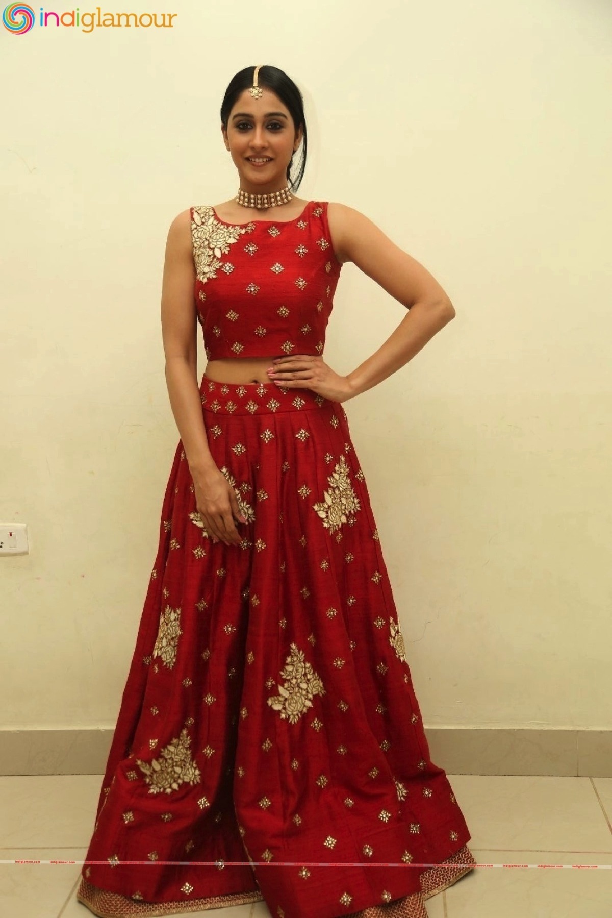 Regina Cassandra Actress hd photo