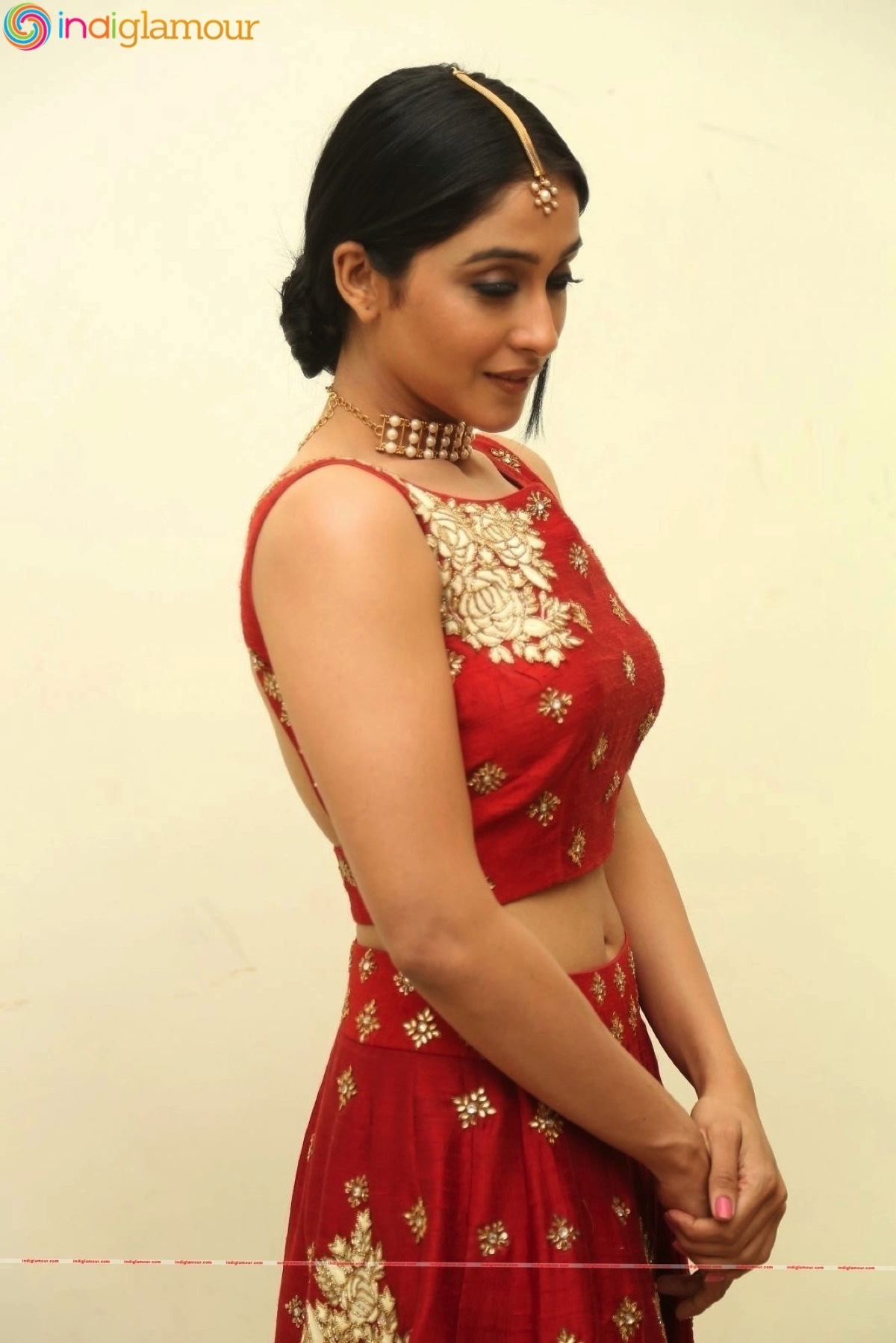 Regina Cassandra Actress hd photo