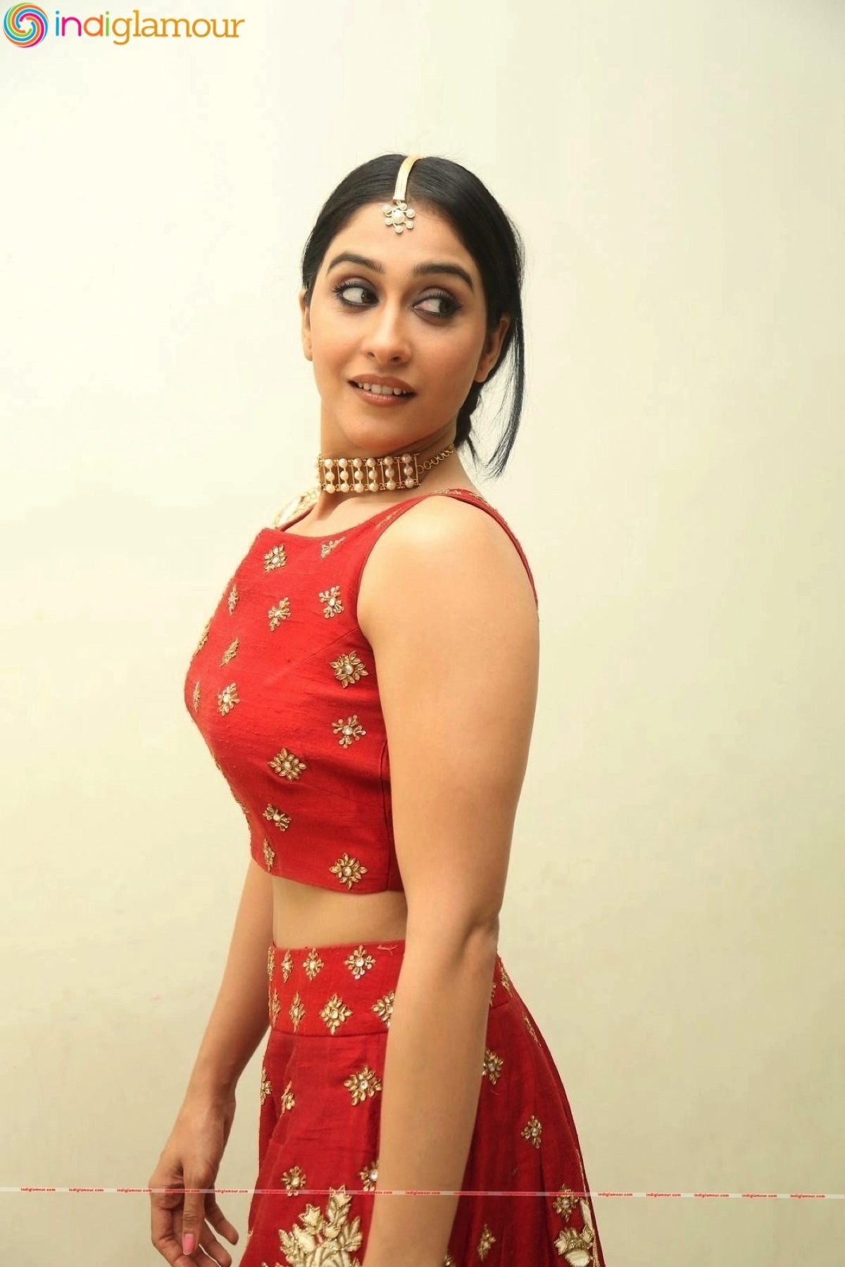 Regina Cassandra Actress hd photo