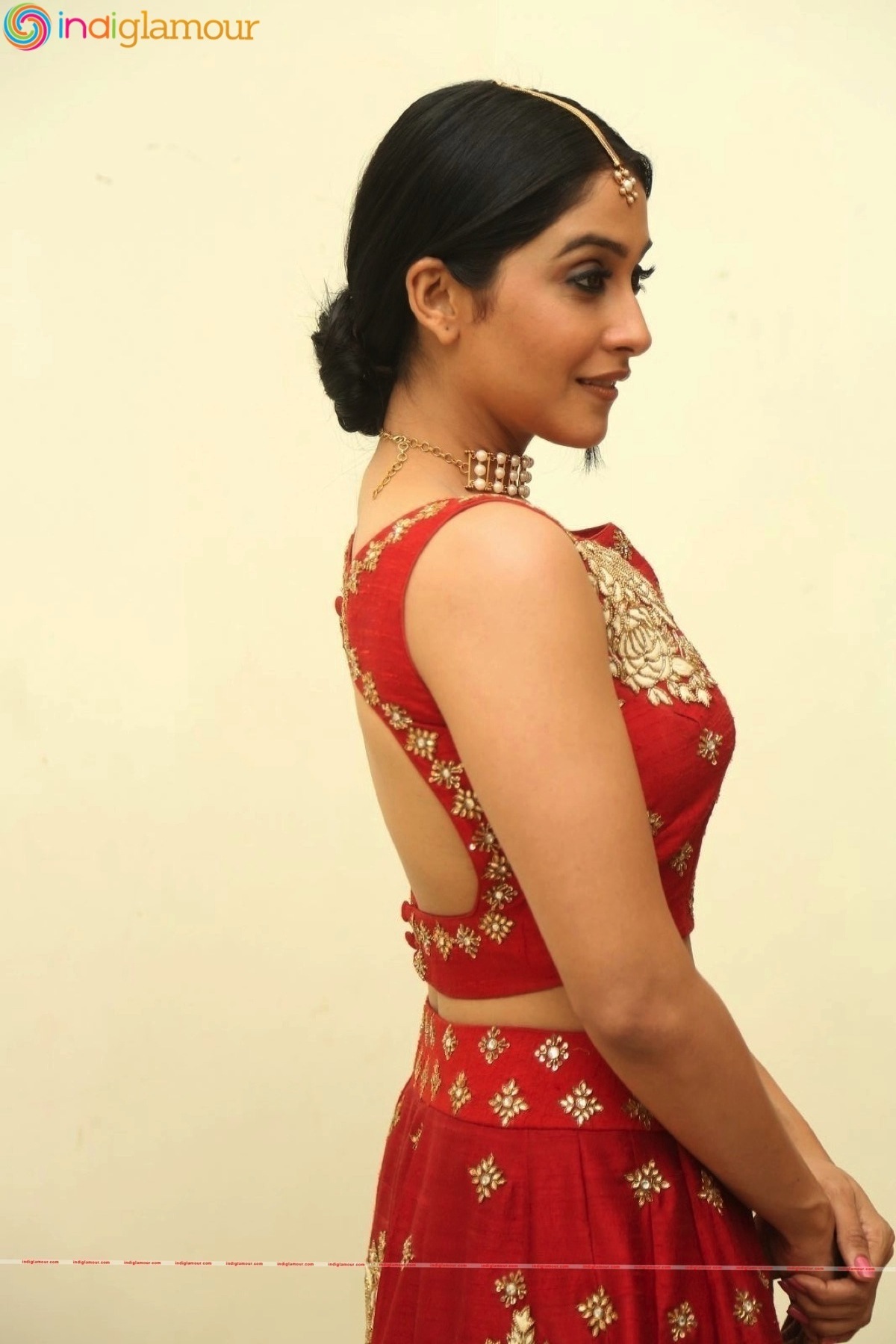 Regina Cassandra Actress hd photo