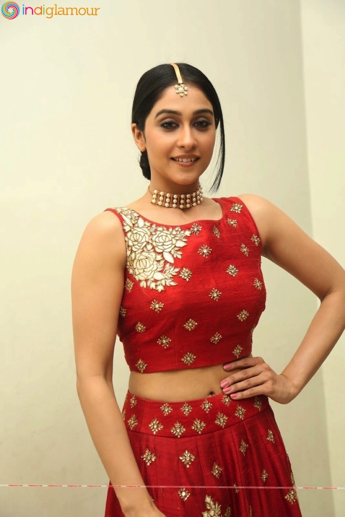 Regina Cassandra Actress hd photo