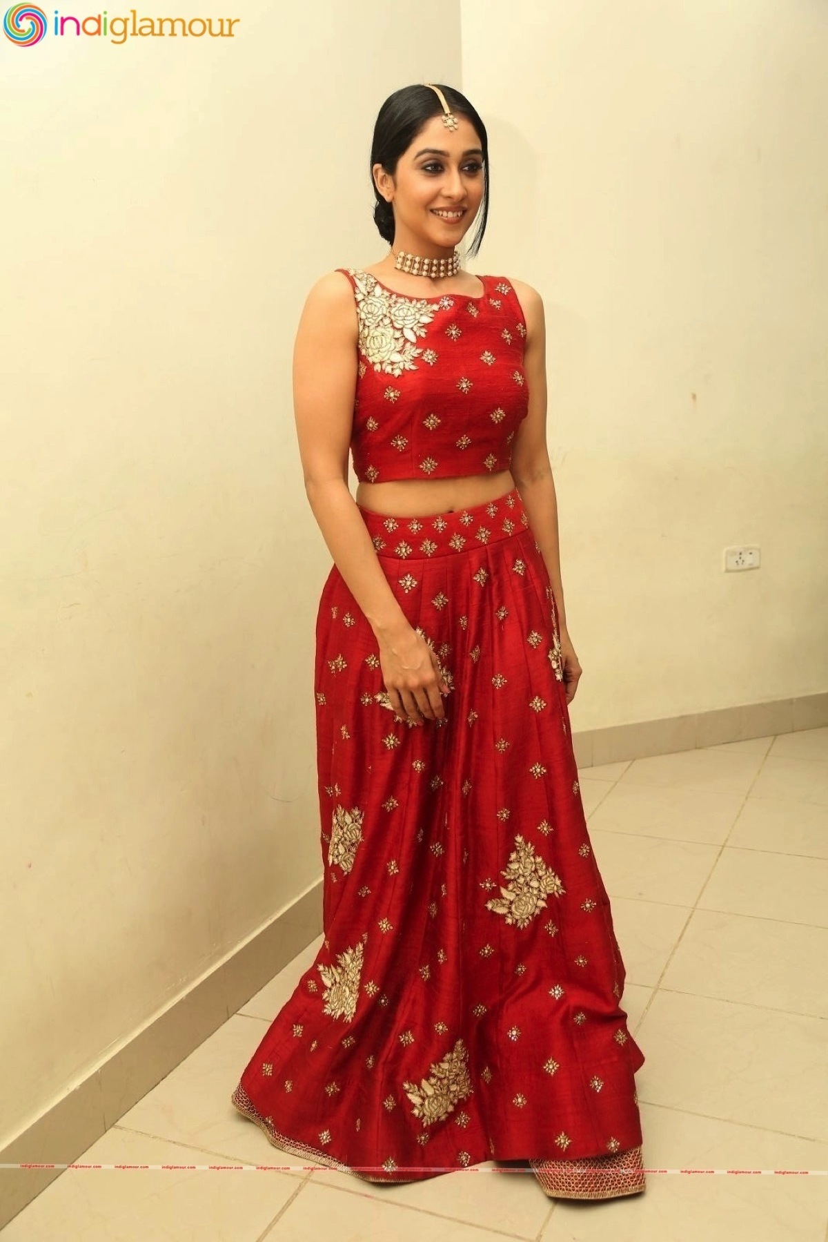 Regina Cassandra Actress hd photo