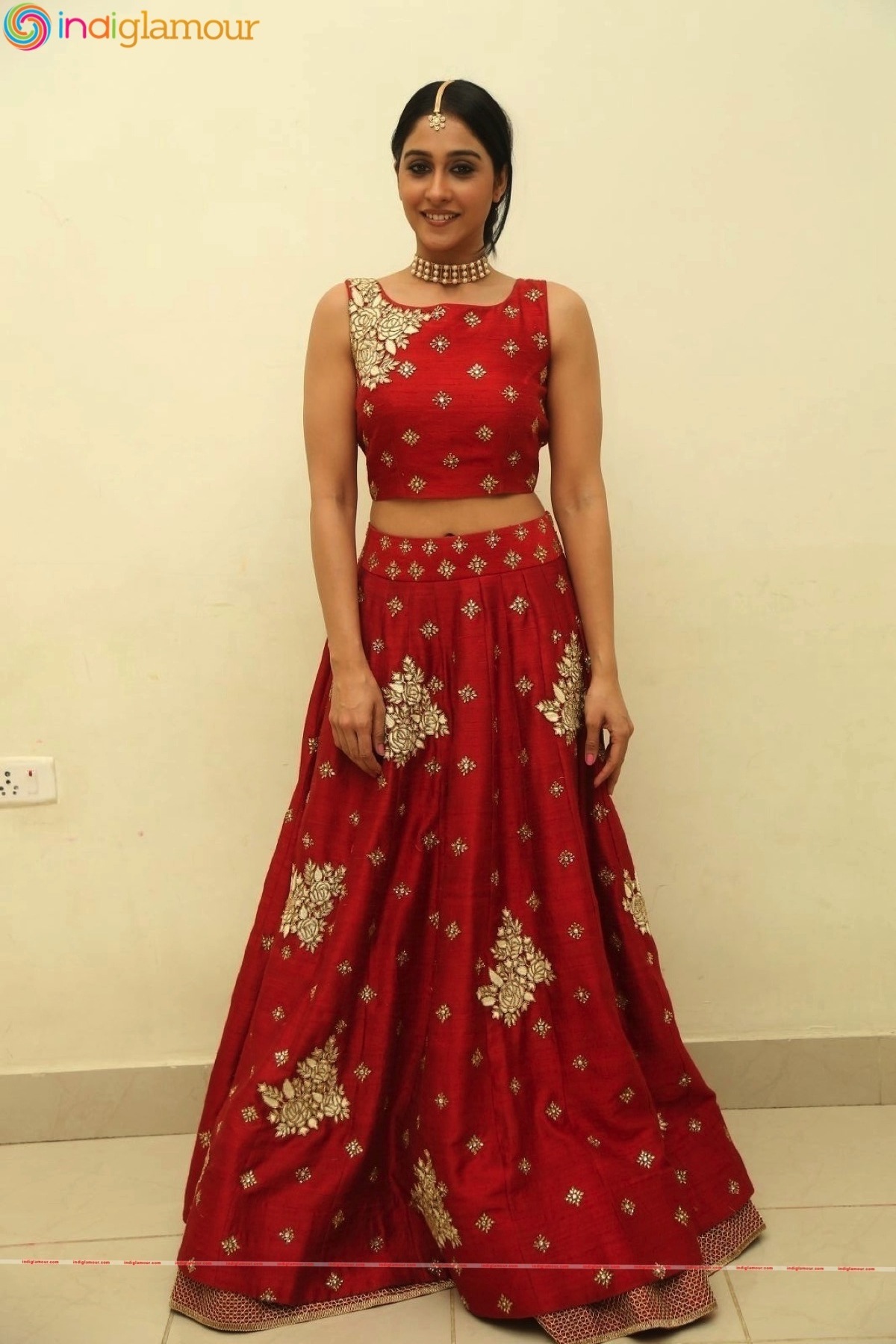 Regina Cassandra Actress hd photo