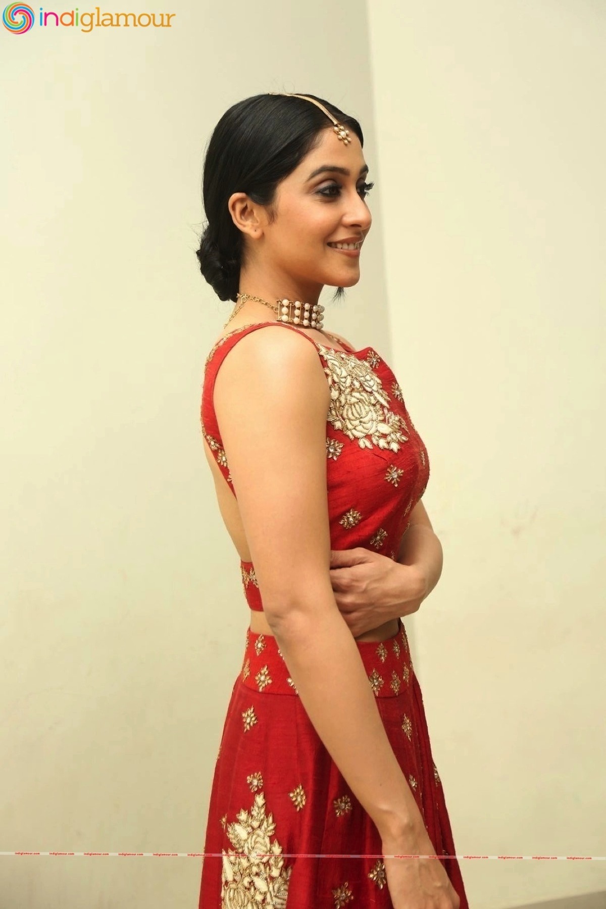 Regina Cassandra Actress hd photo