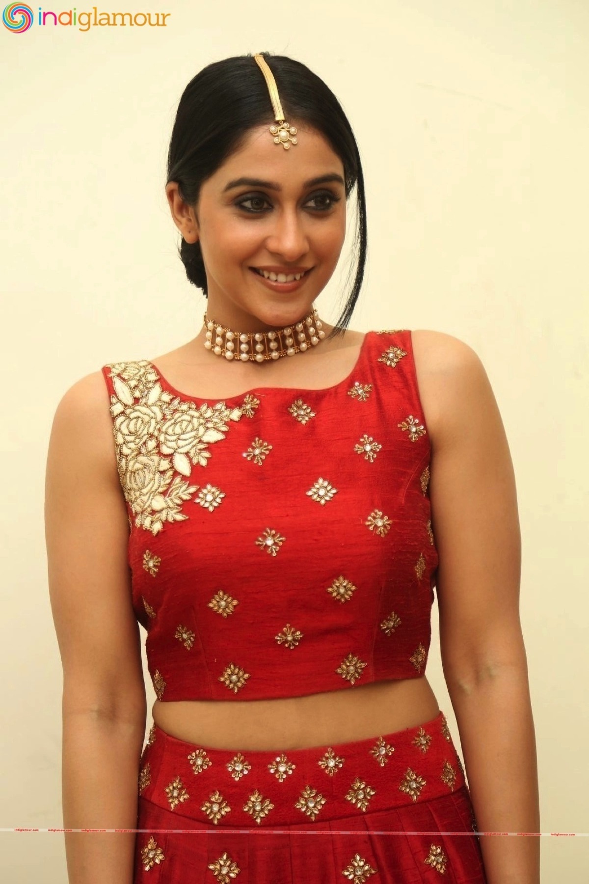 Regina Cassandra Actress hd photo