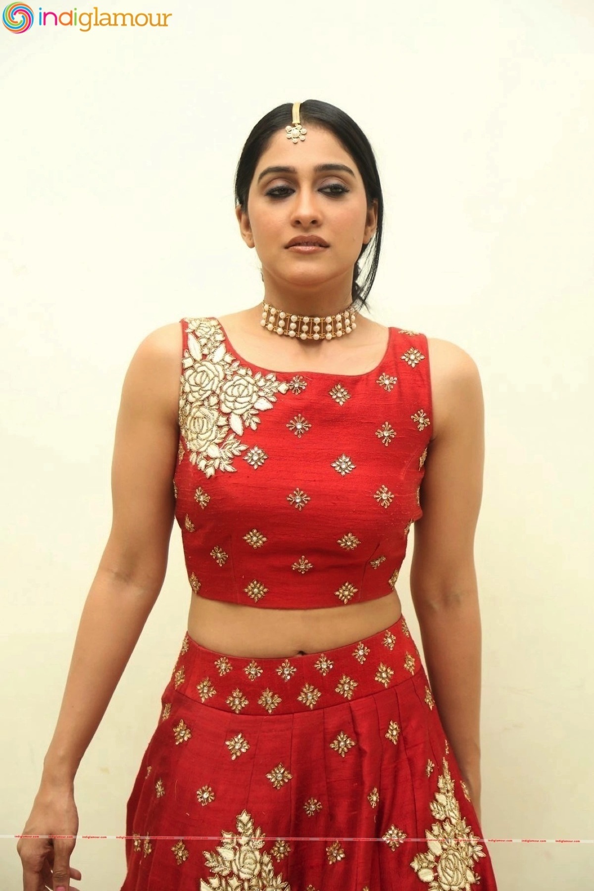 Regina Cassandra Actress hd photo