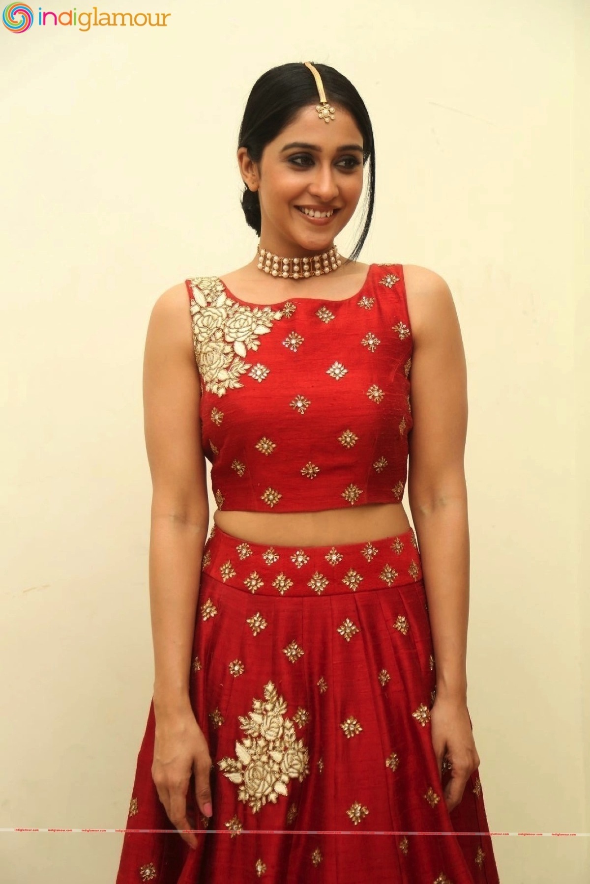Regina Cassandra Actress hd photo