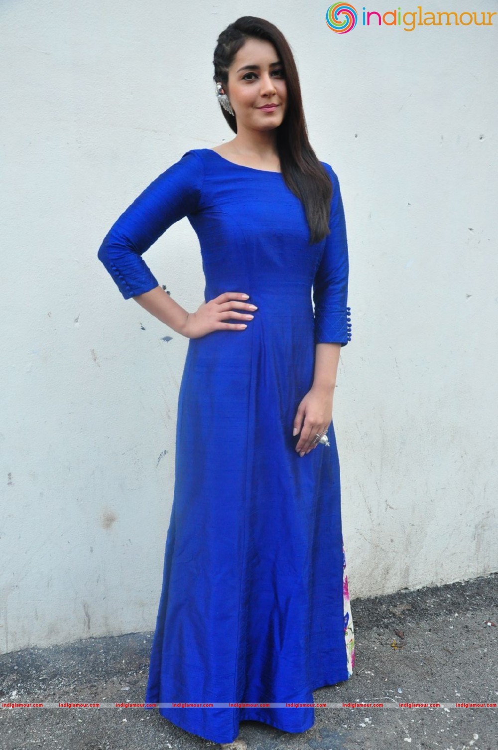 Raashi Khanna Actress hd photo