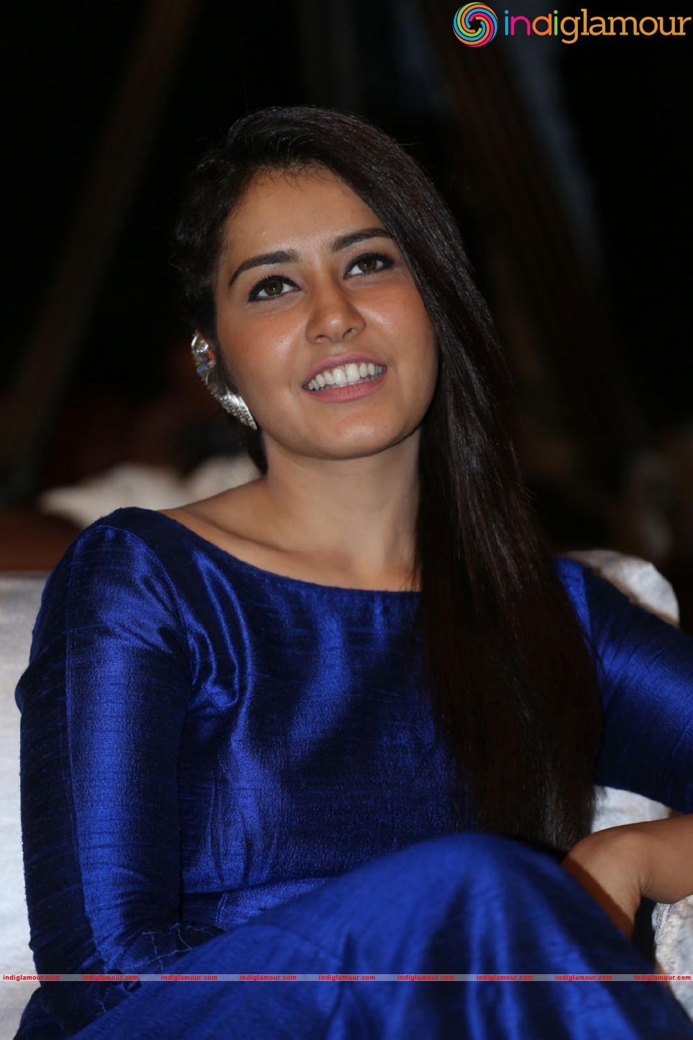 Raashi Khanna Actress hd photo