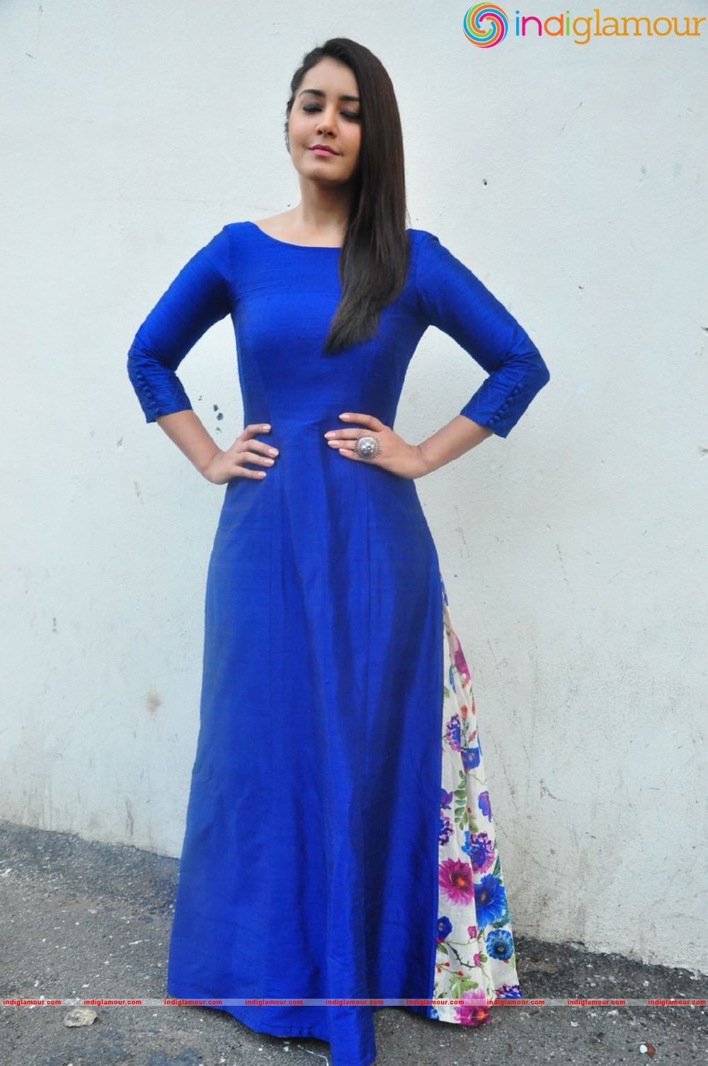 Raashi Khanna Actress hd photo