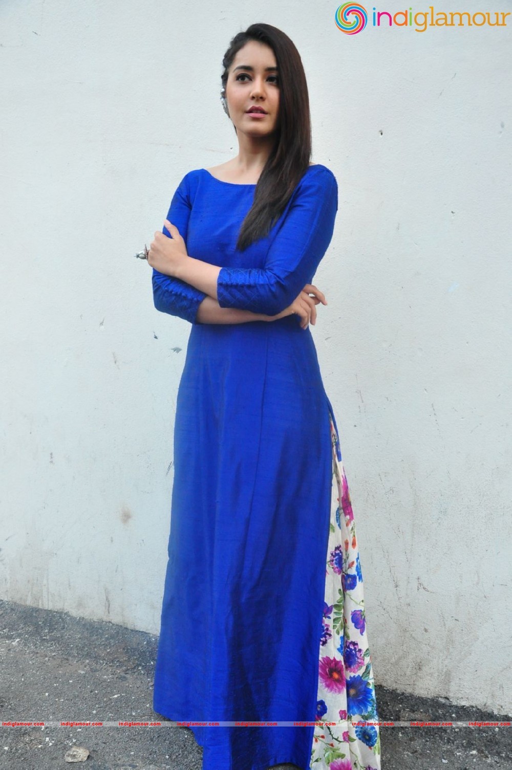 Raashi Khanna Actress hd photo