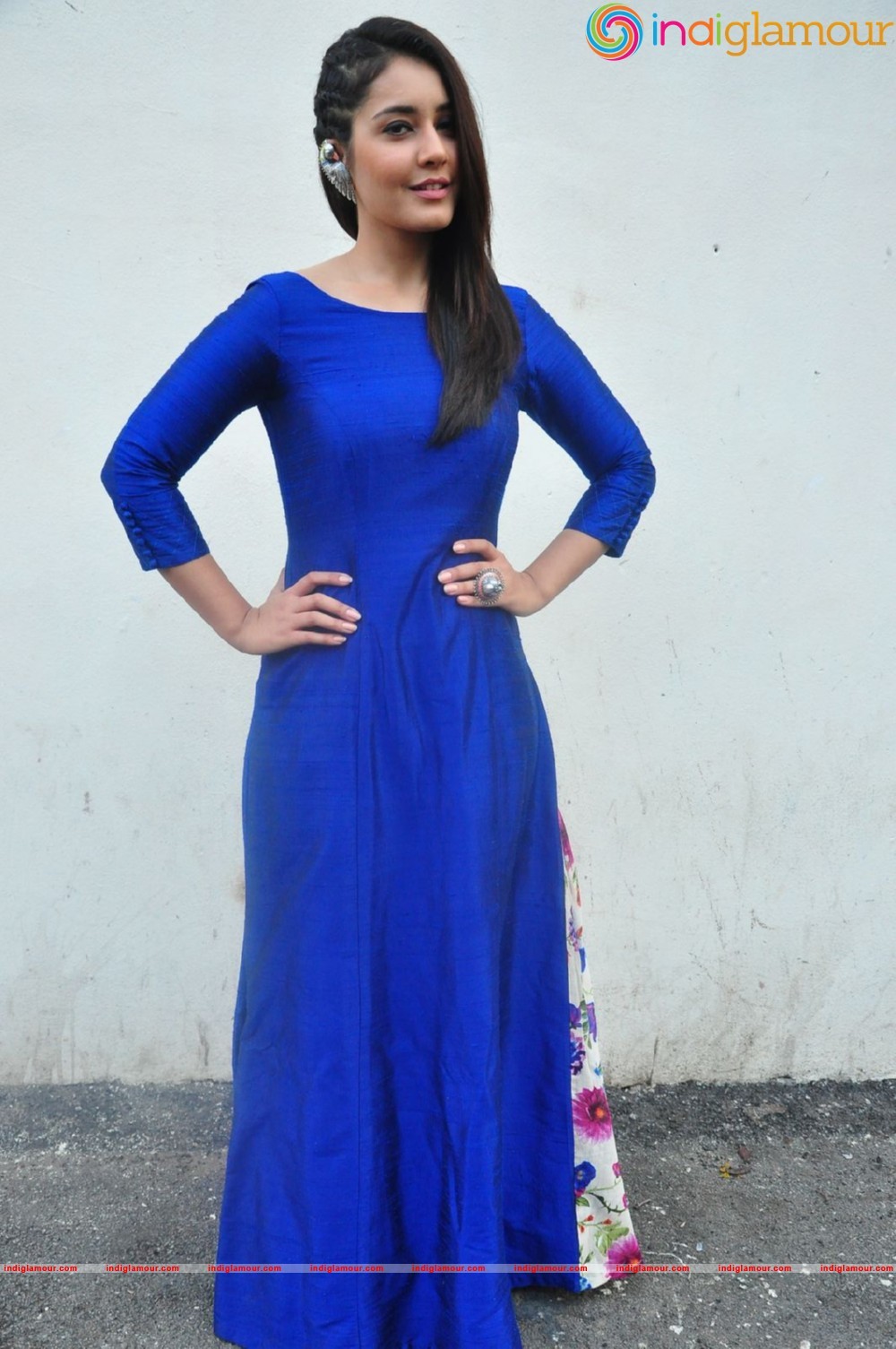 Raashi Khanna Actress hd photo