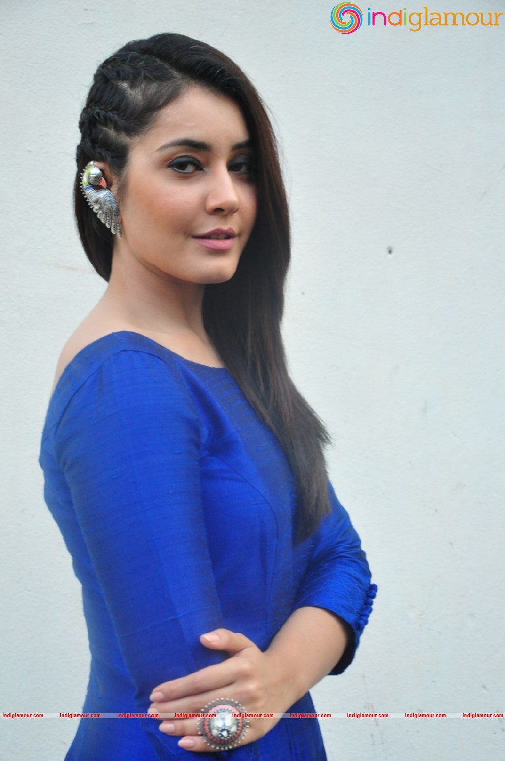 Raashi Khanna Actress hd photo