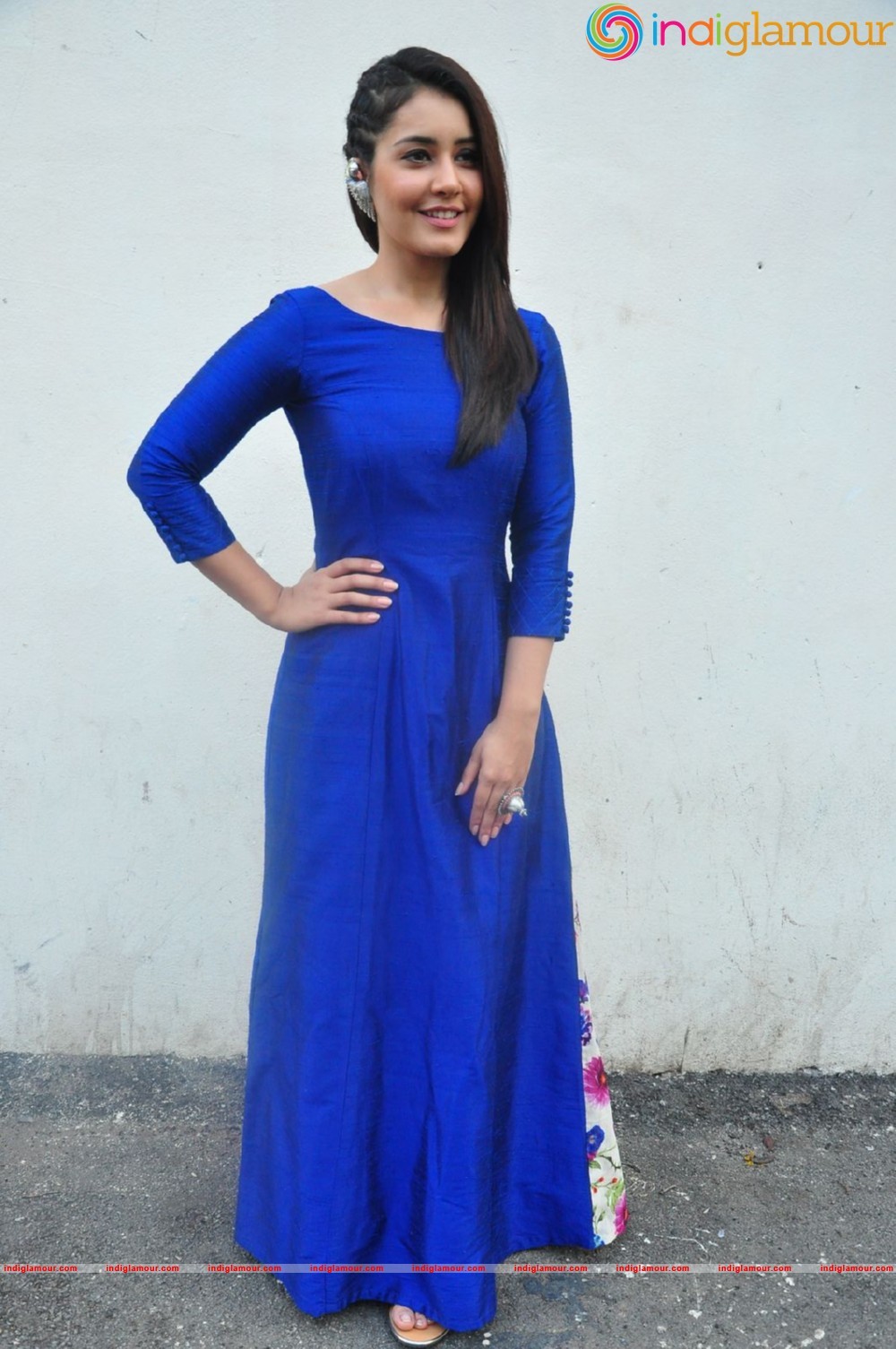 Raashi Khanna Actress hd photo