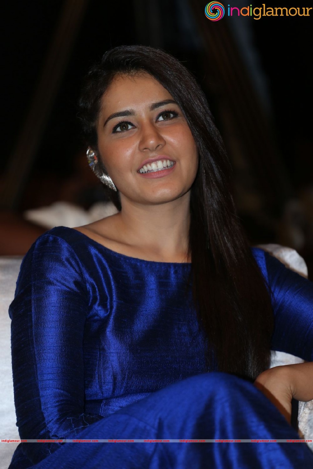 Raashi Khanna Actress hd photo