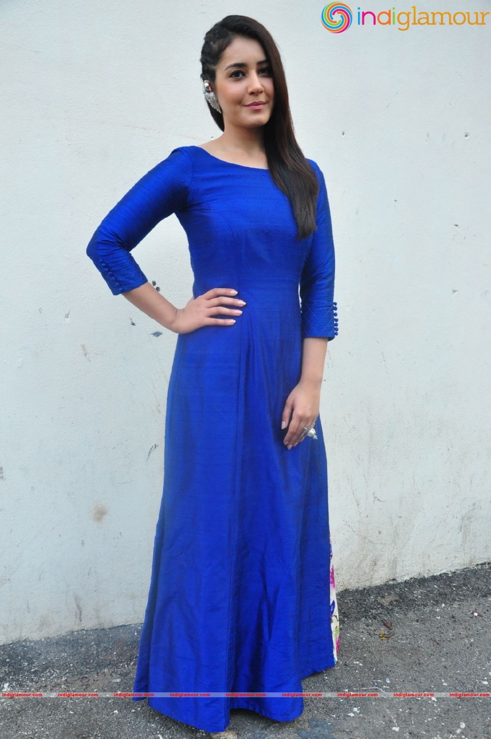 Raashi Khanna Actress hd photo