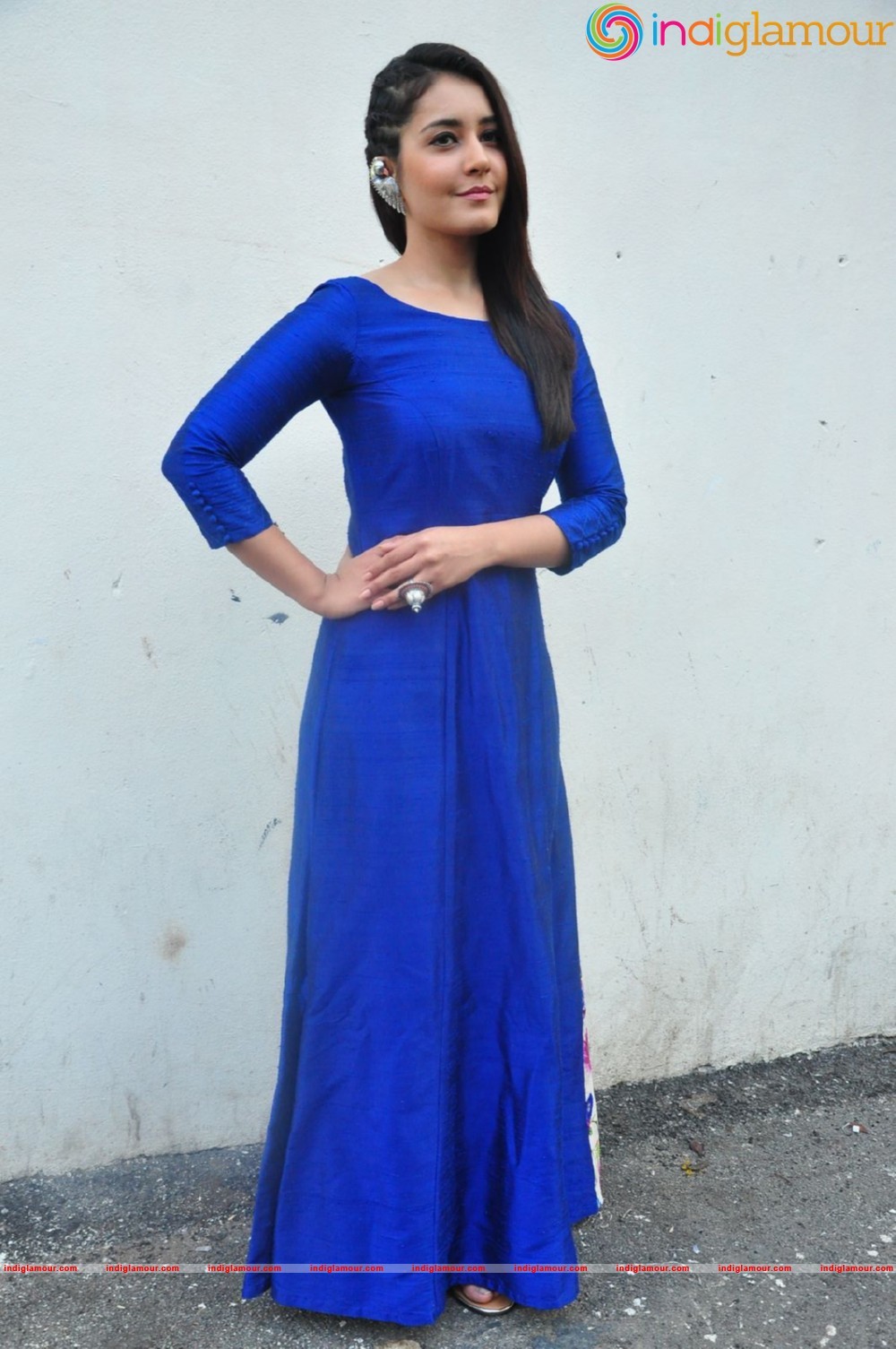 Raashi Khanna Actress hd photo