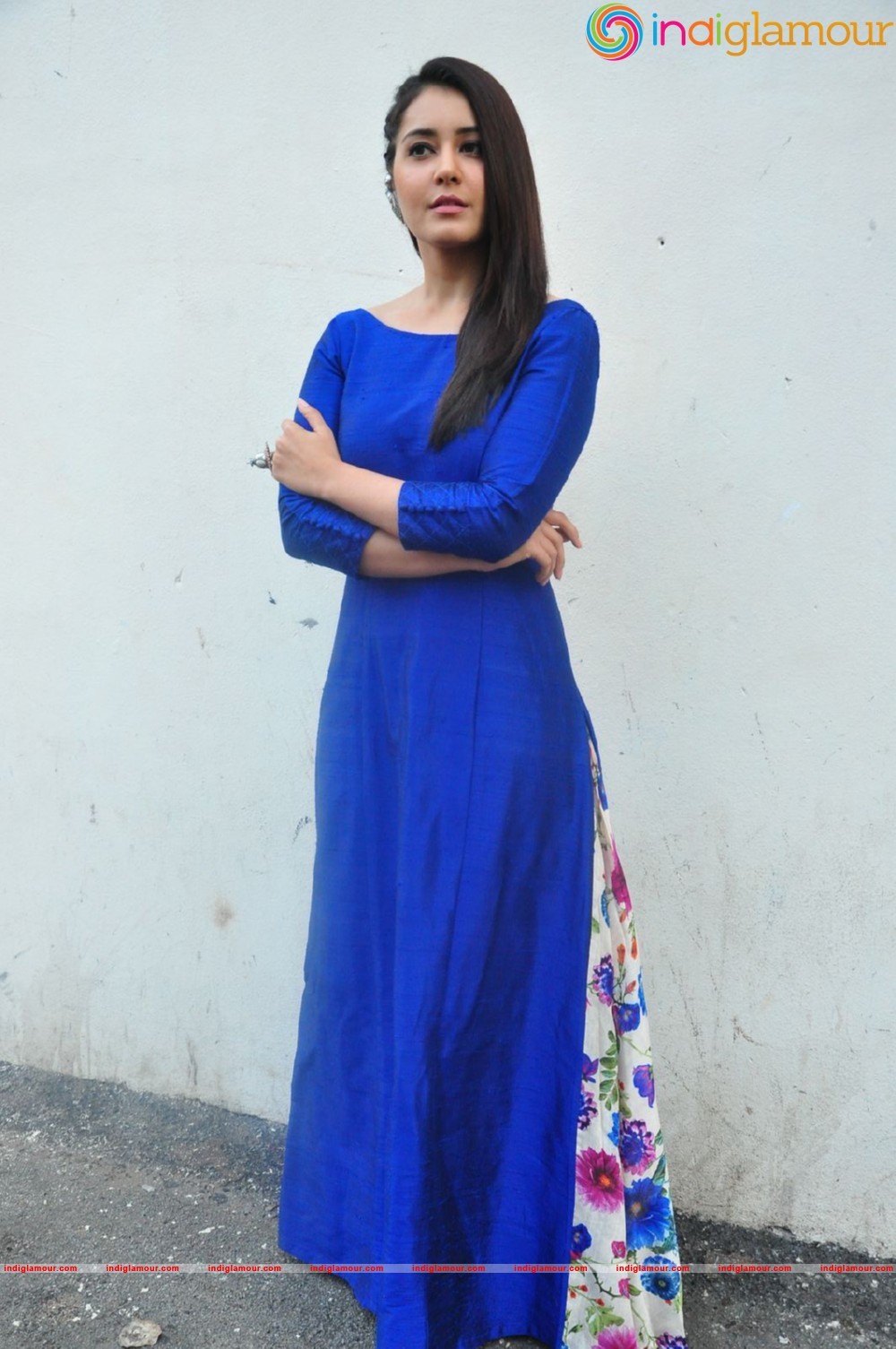 Raashi Khanna Actress hd photo