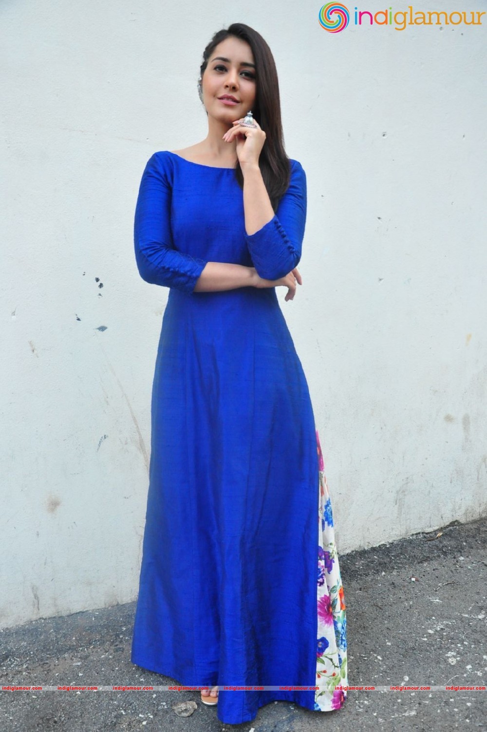 Raashi Khanna Actress hd photo